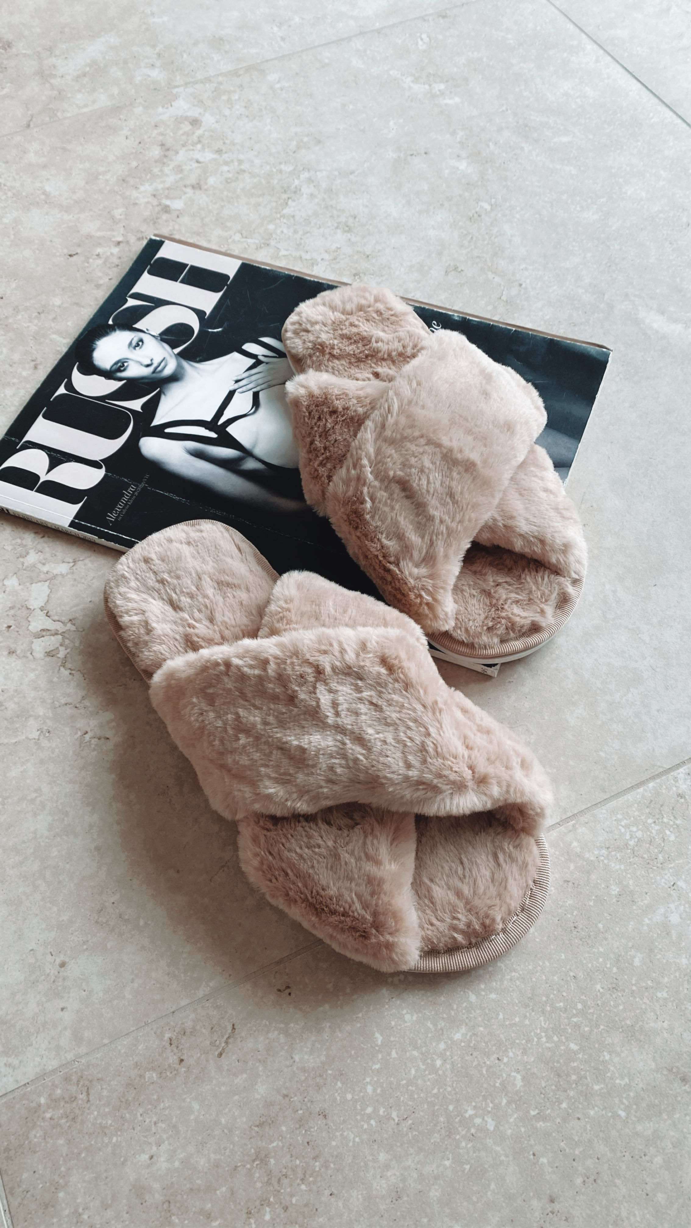 Jessica Fluffy Slippers - Beige