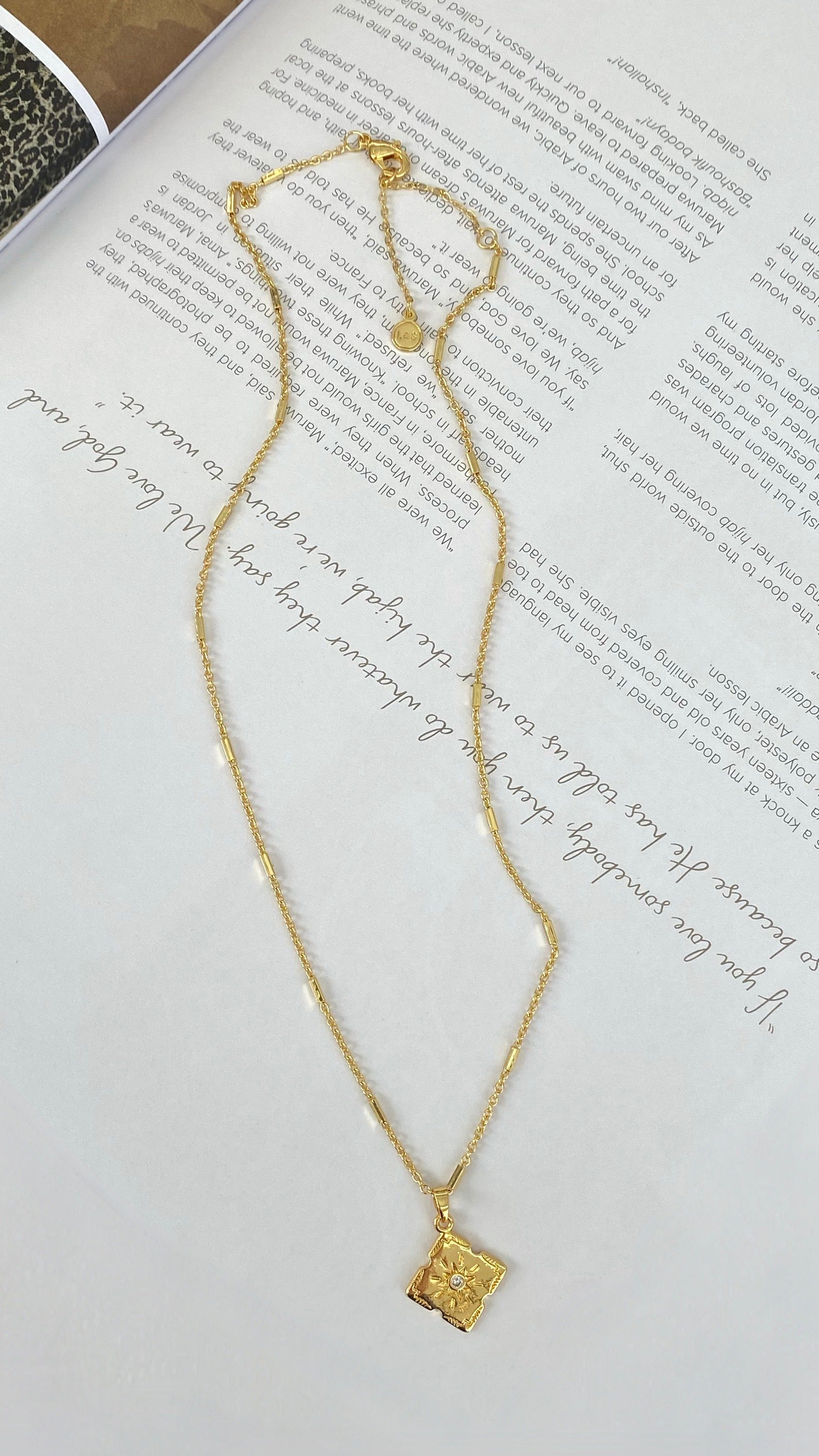 Cleo Necklace - Gold
