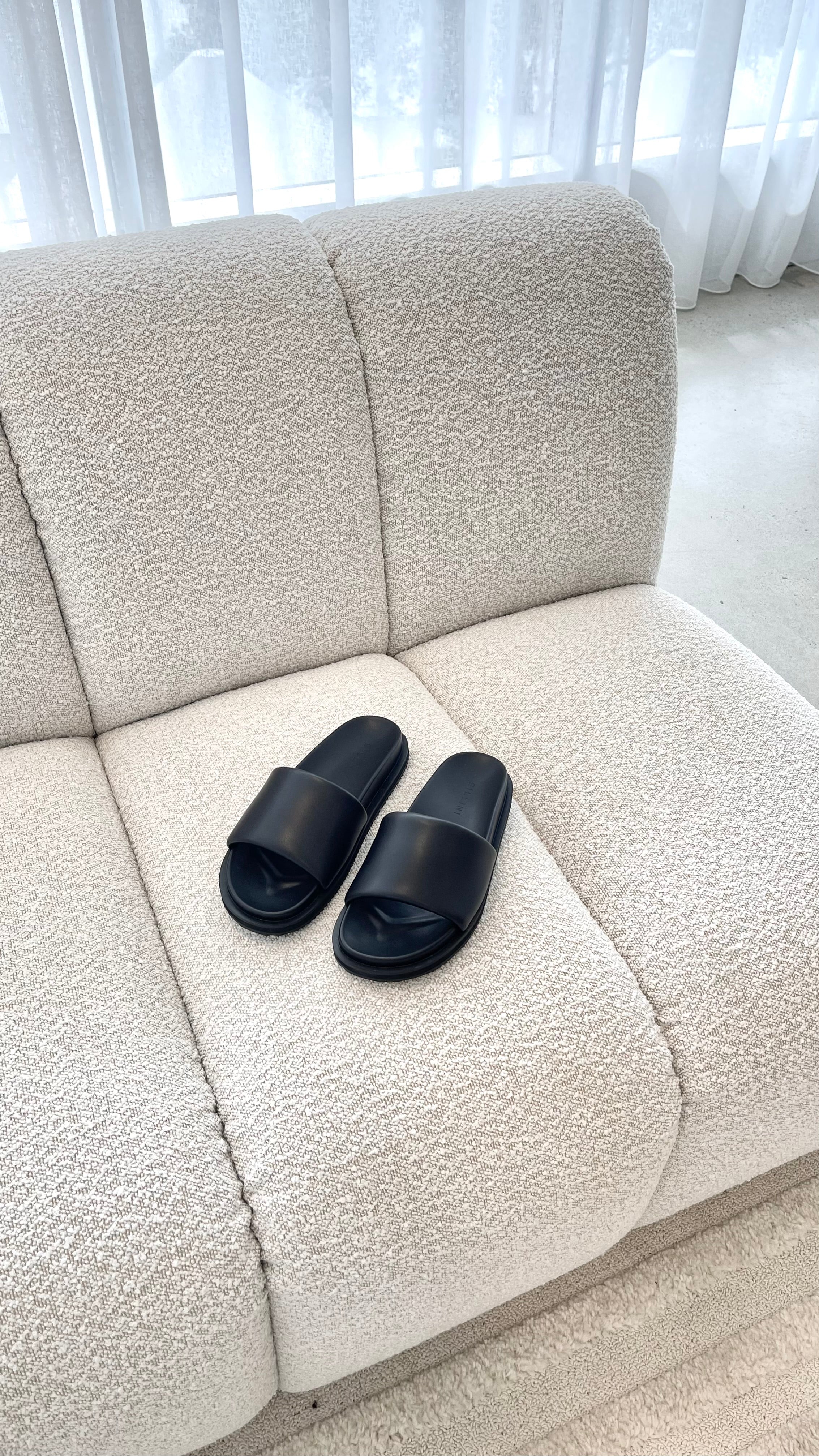 Tiago Slide - Black