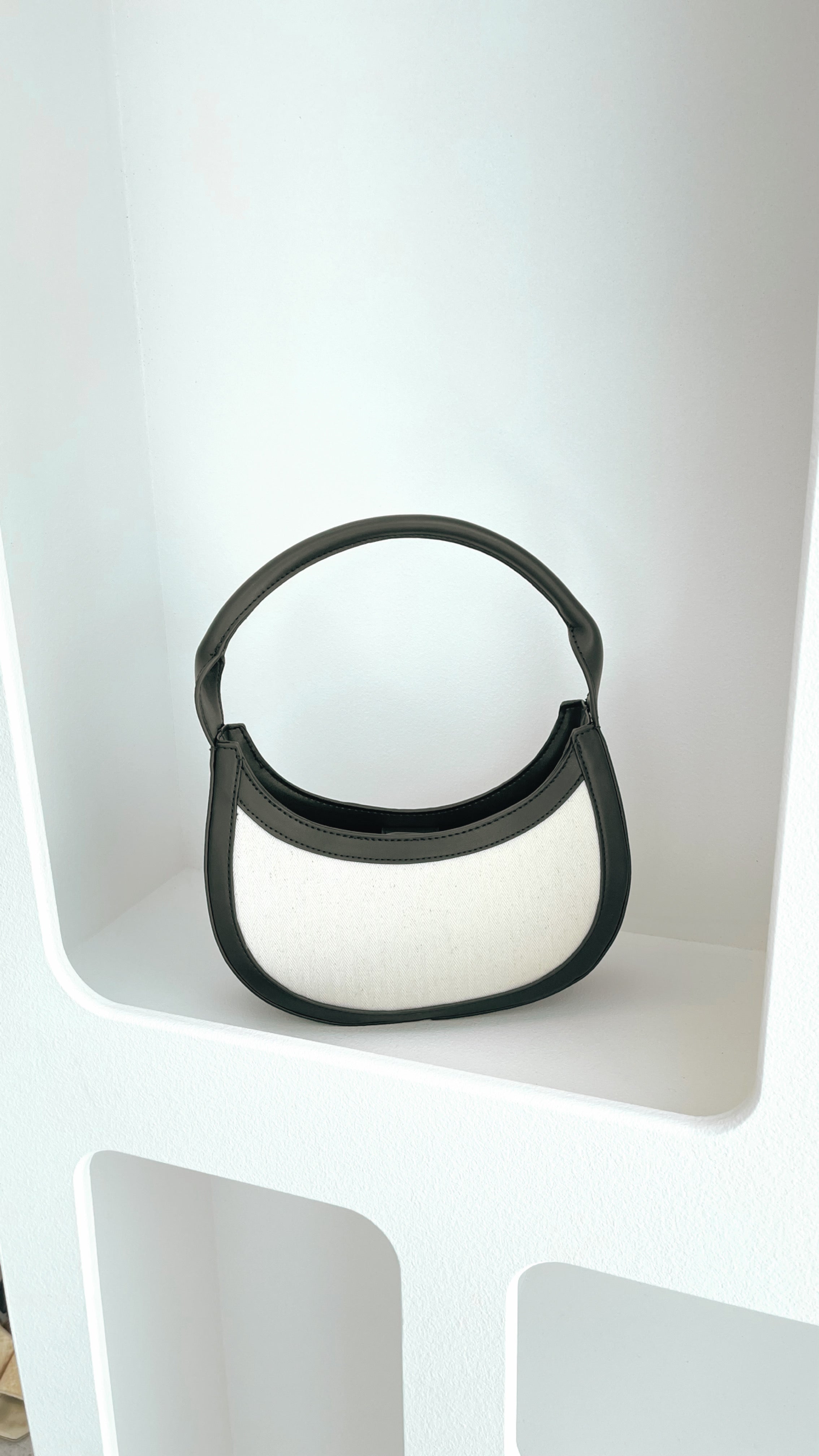 Bea Handbag - Black