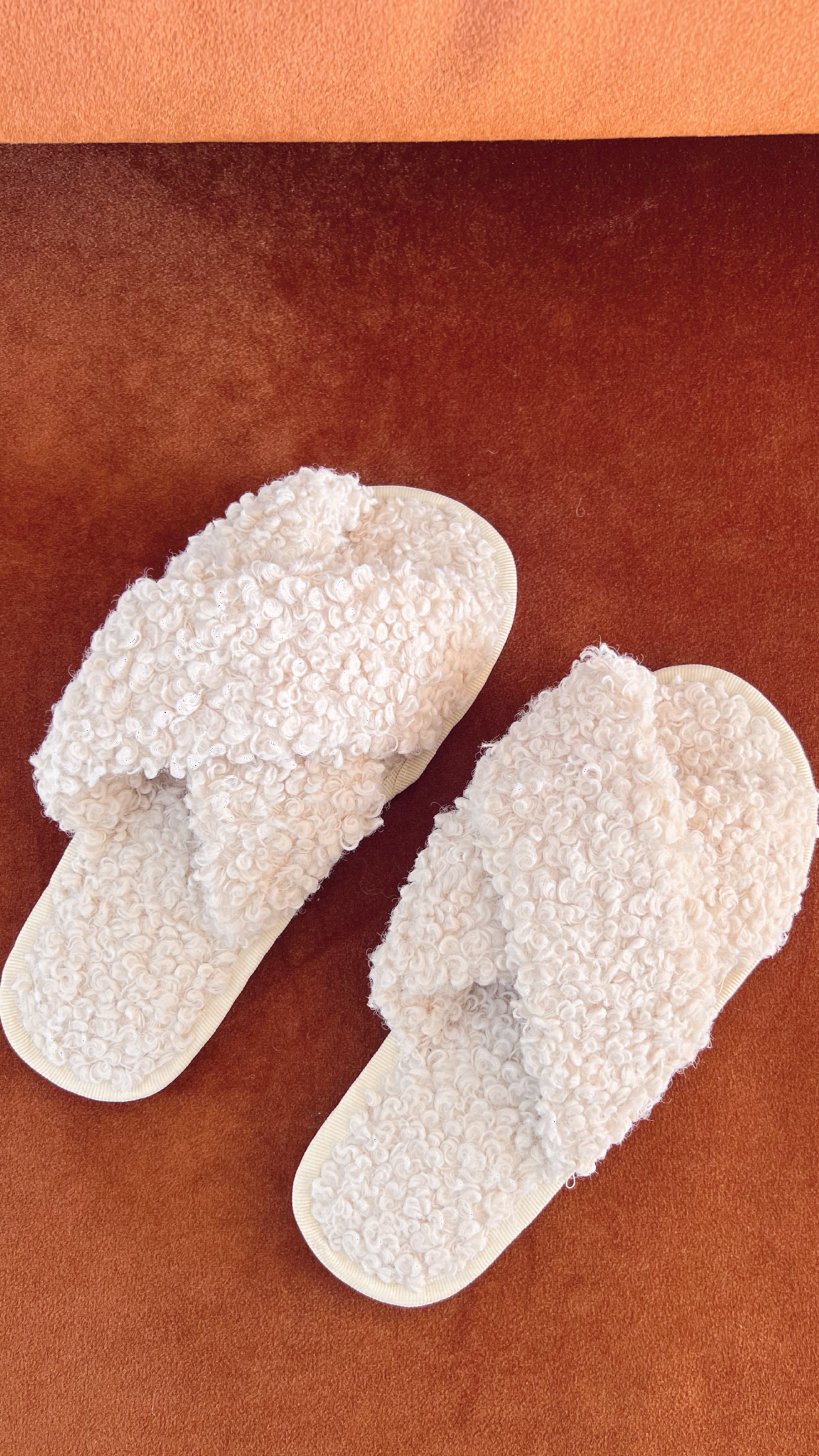 Teddy Slippers - Beige