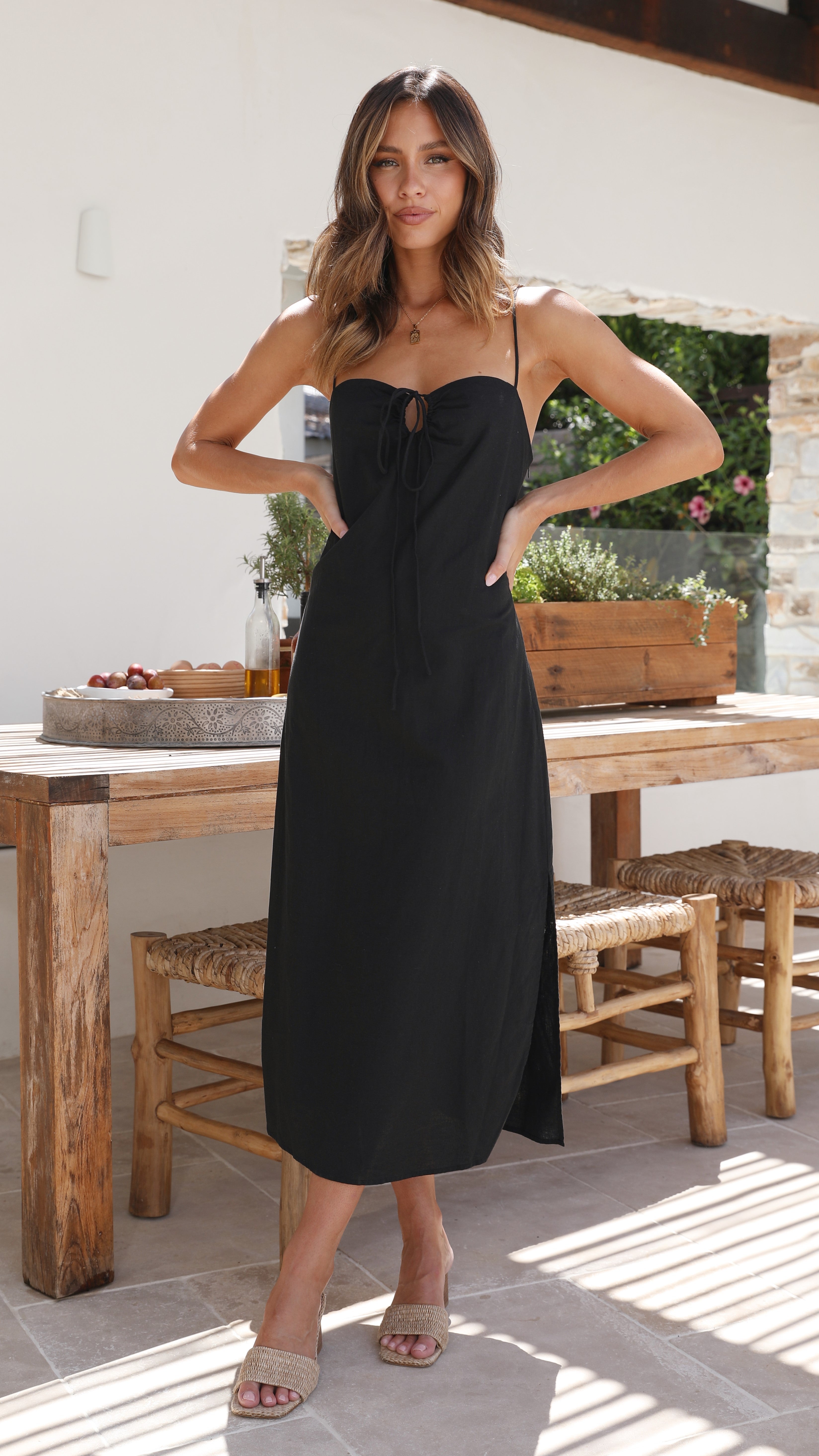Neri Midi Dress - Black