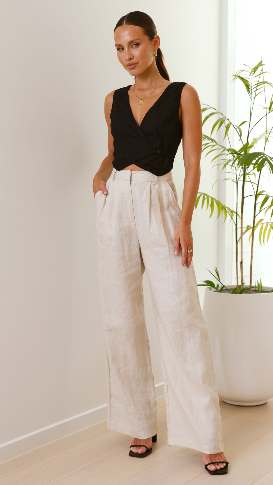 Ivy Vest - Black