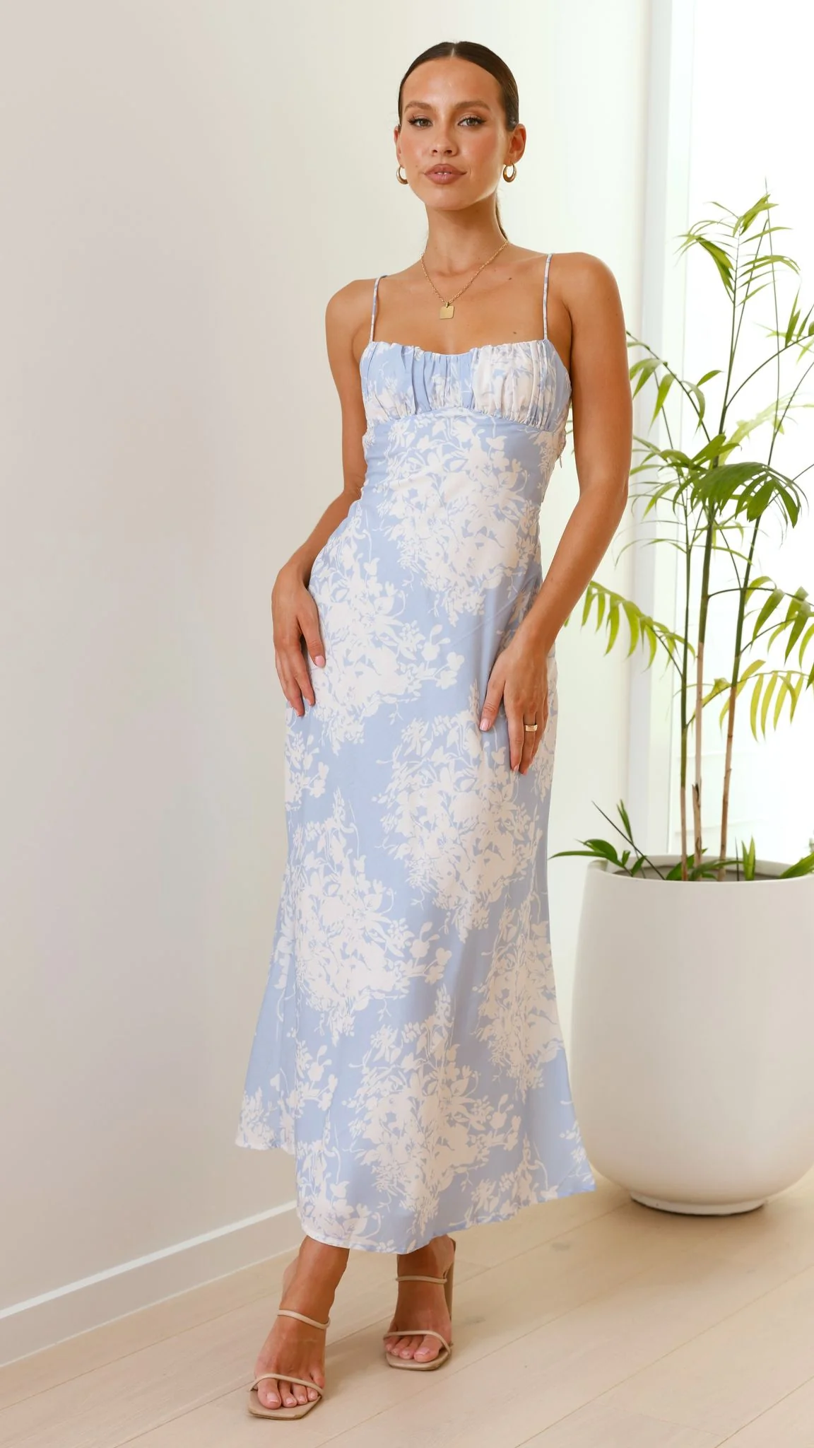 Margie Midi Dress - Blue / White Floral