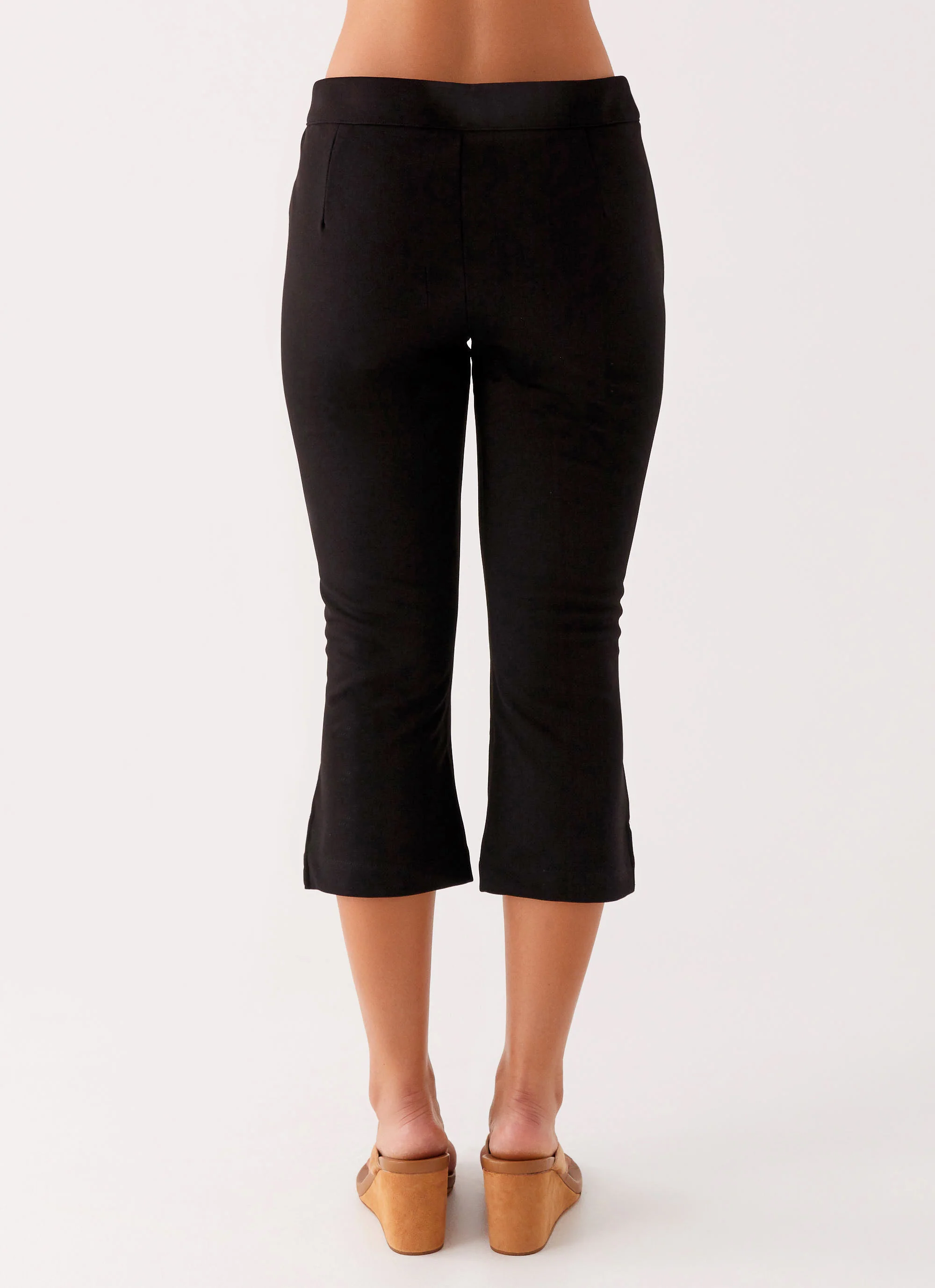 Rue Capri Pants - Black