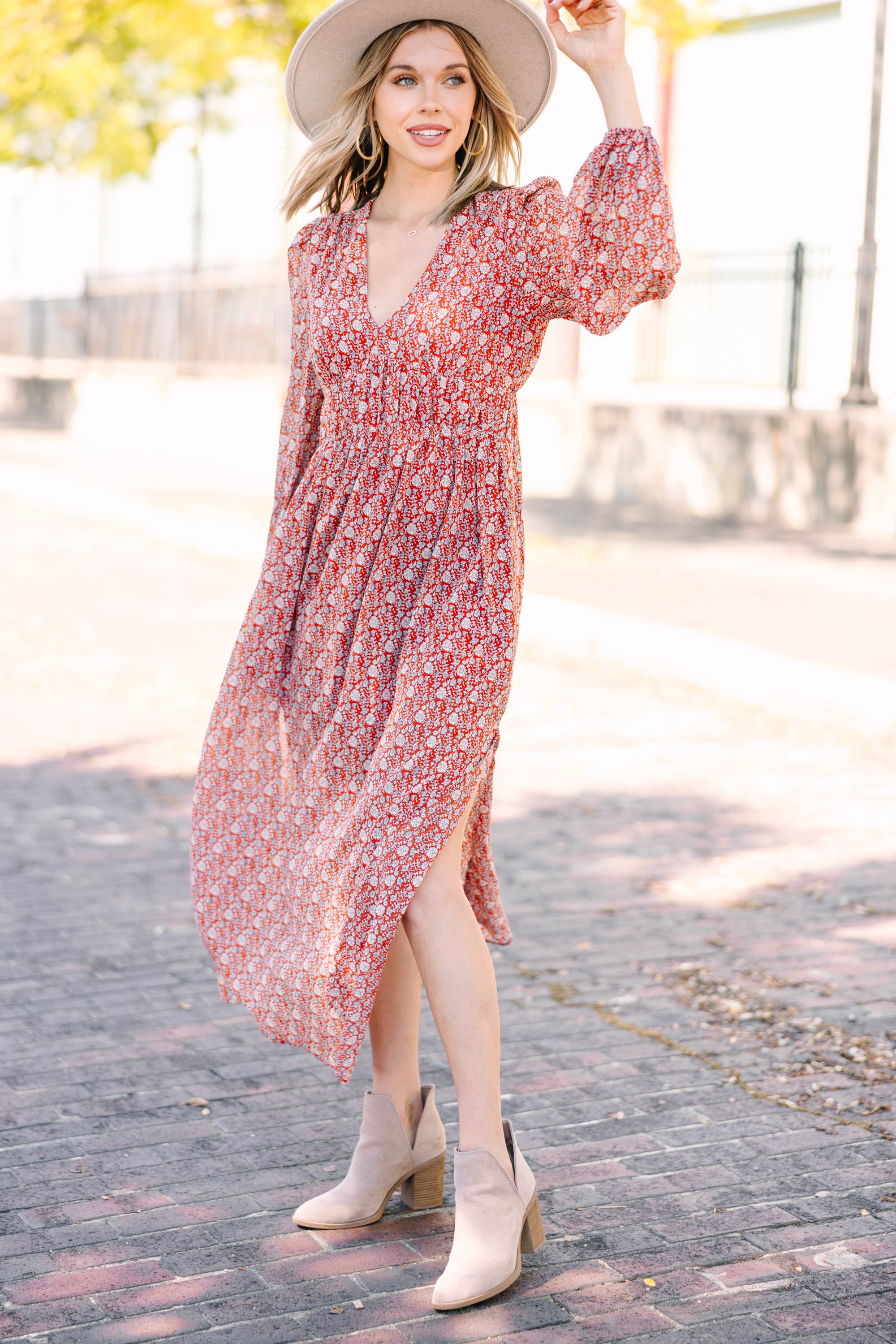 CHIRNAISHOP - Get It Right Red Ditsy Floral Midi Dress