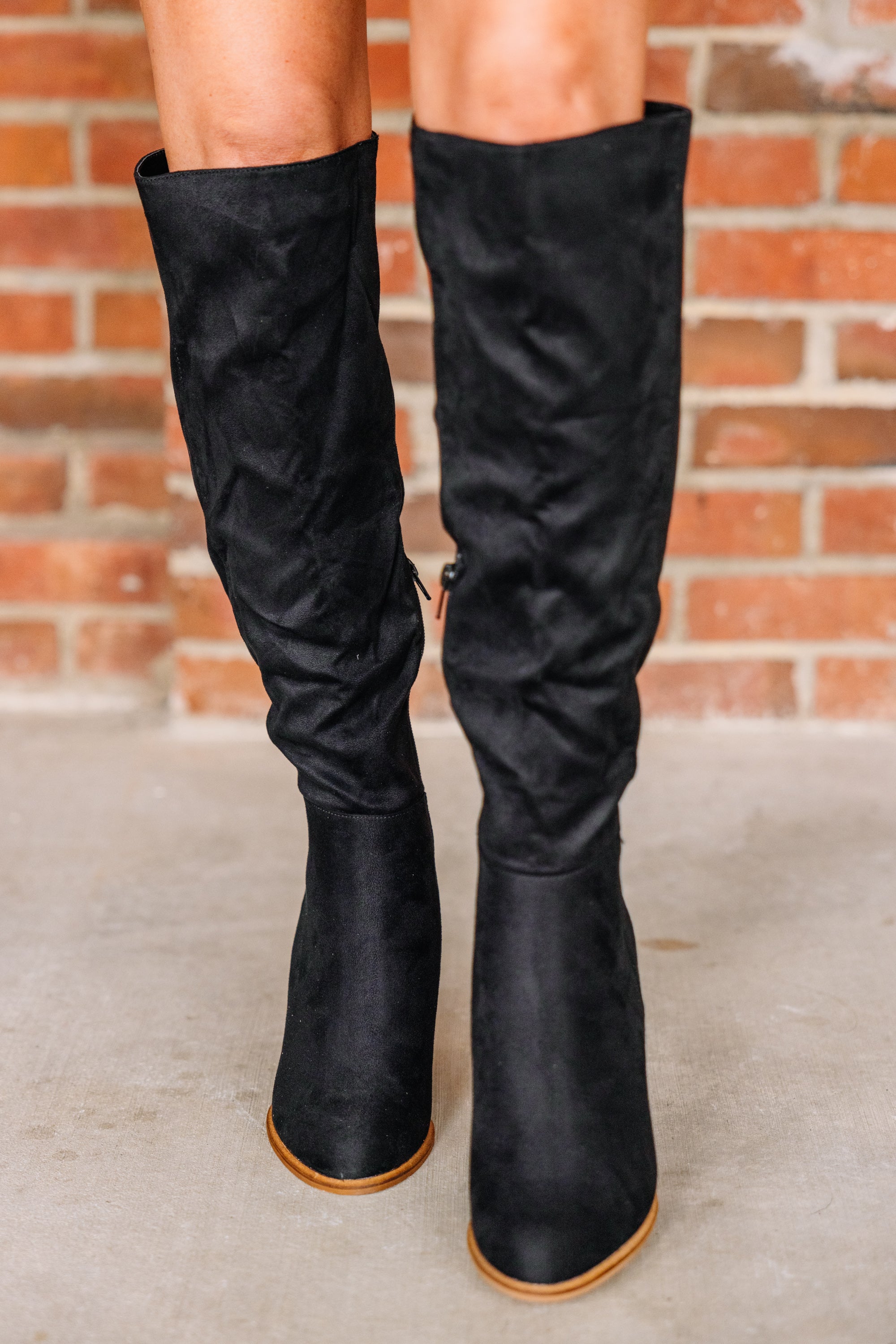 CHIRNAISHOP - Step It Up Black Heeled Boots