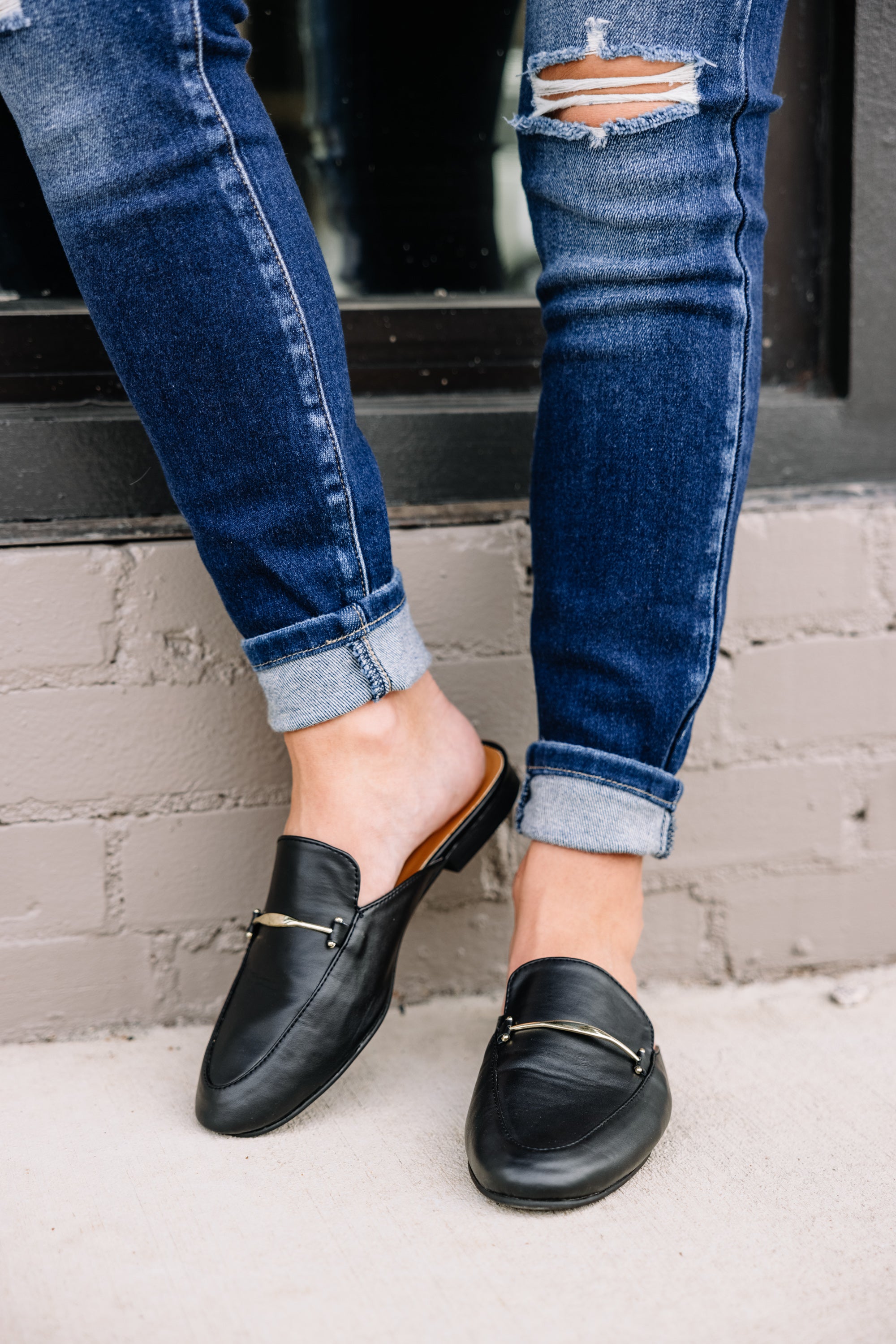 CHIRNAISHOP - Be Your Own Boss Black Flat Mules