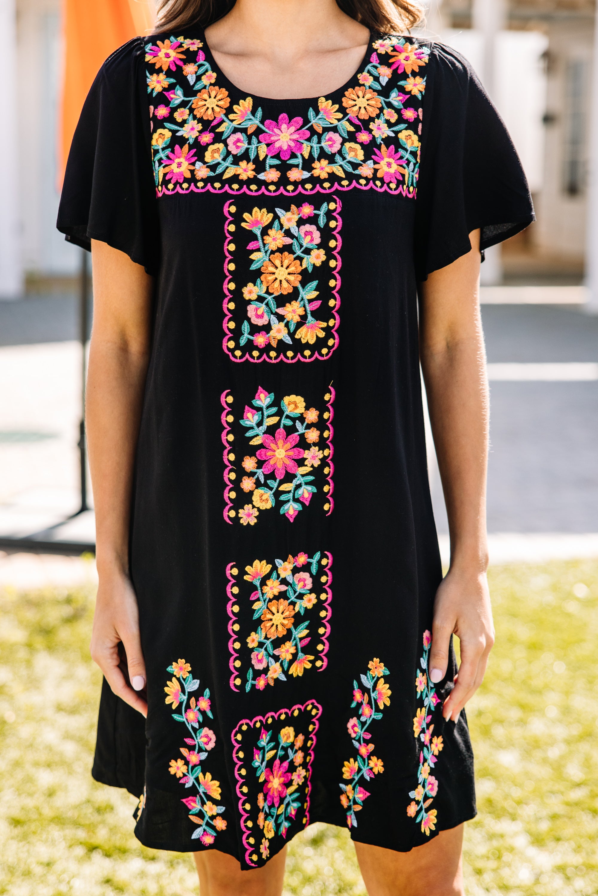 CHIRNAISHOP - Happy To See You Black Embroidered Dress