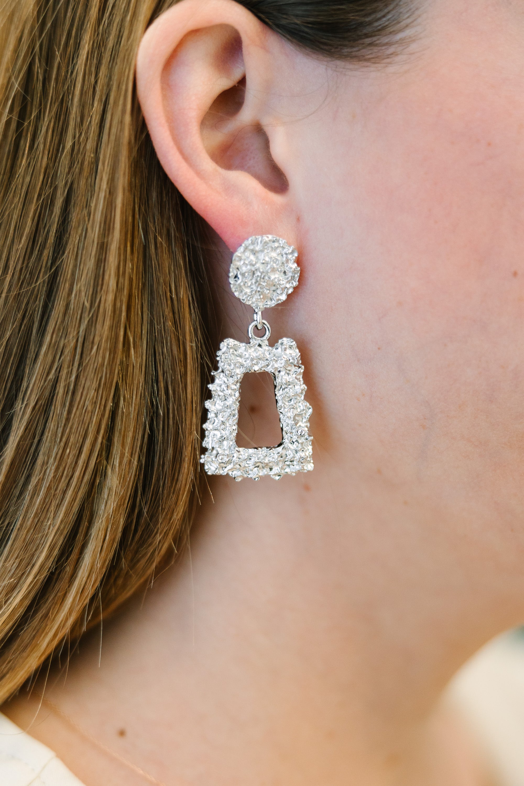 CHIRNAISHOP - It's All True Silver Trapeze Earrings