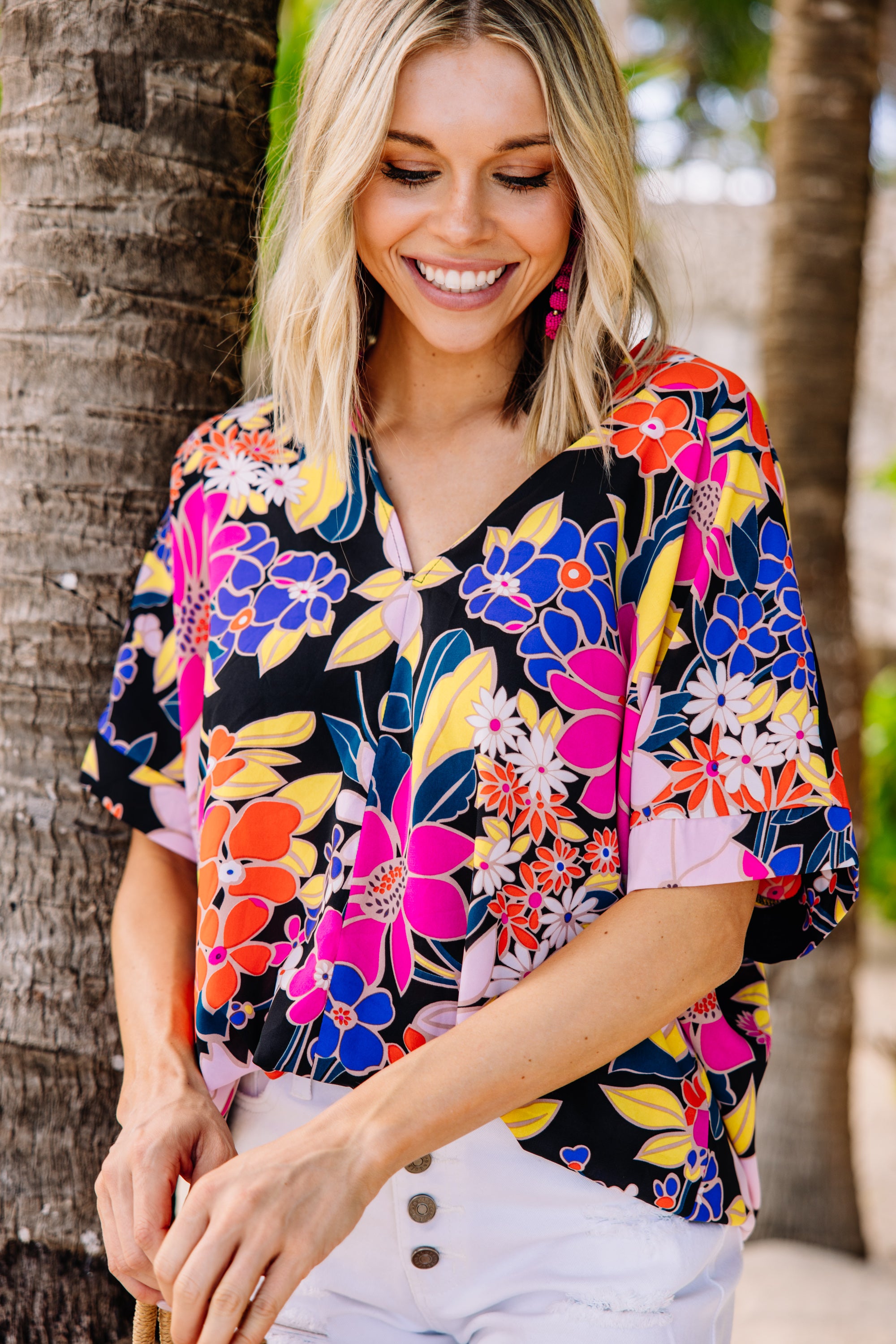 CHIRNAISHOP - Easily Accepted Black Floral Top