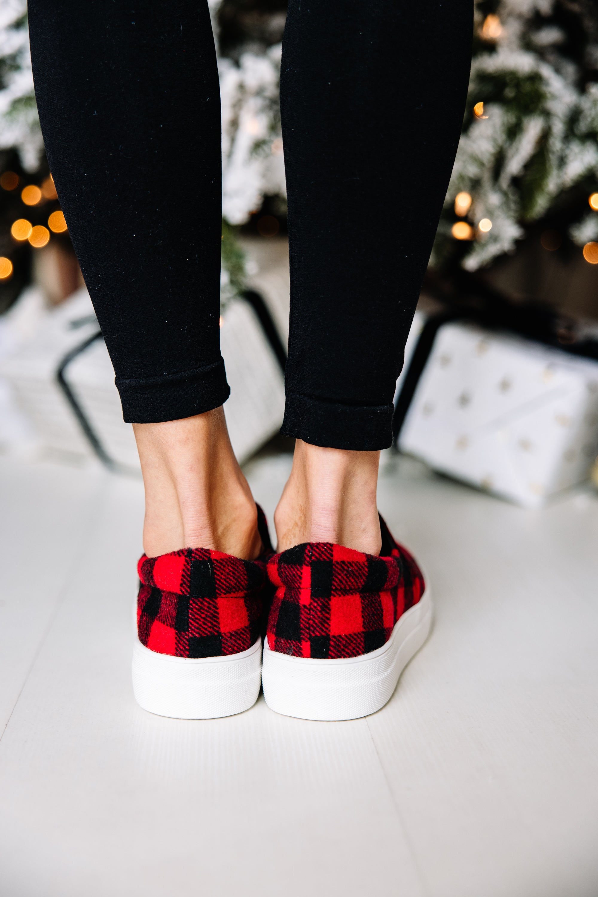 CHIRNAISHOP - Let's Go Travel Red Buffalo Plaid Sneakers