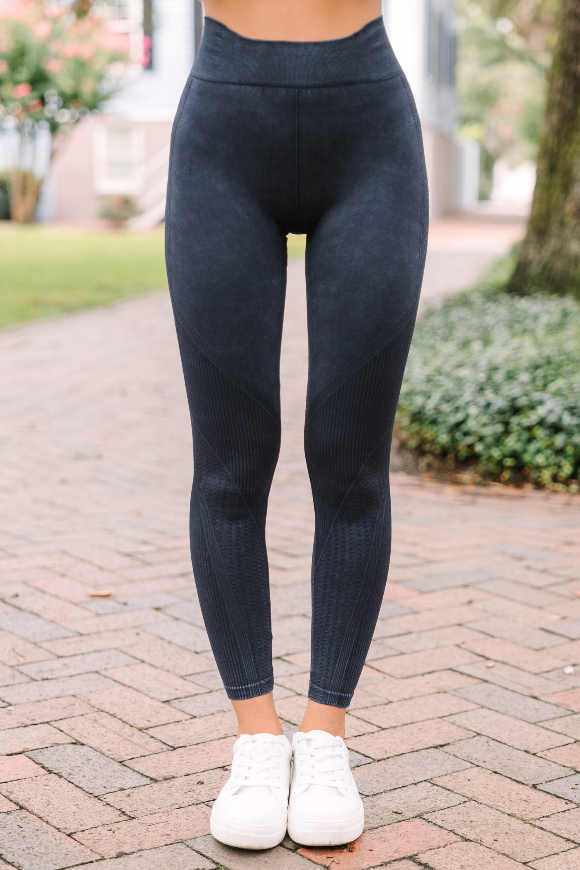 CHIRNAISHOP - On The Run Black Ribbed Leggings