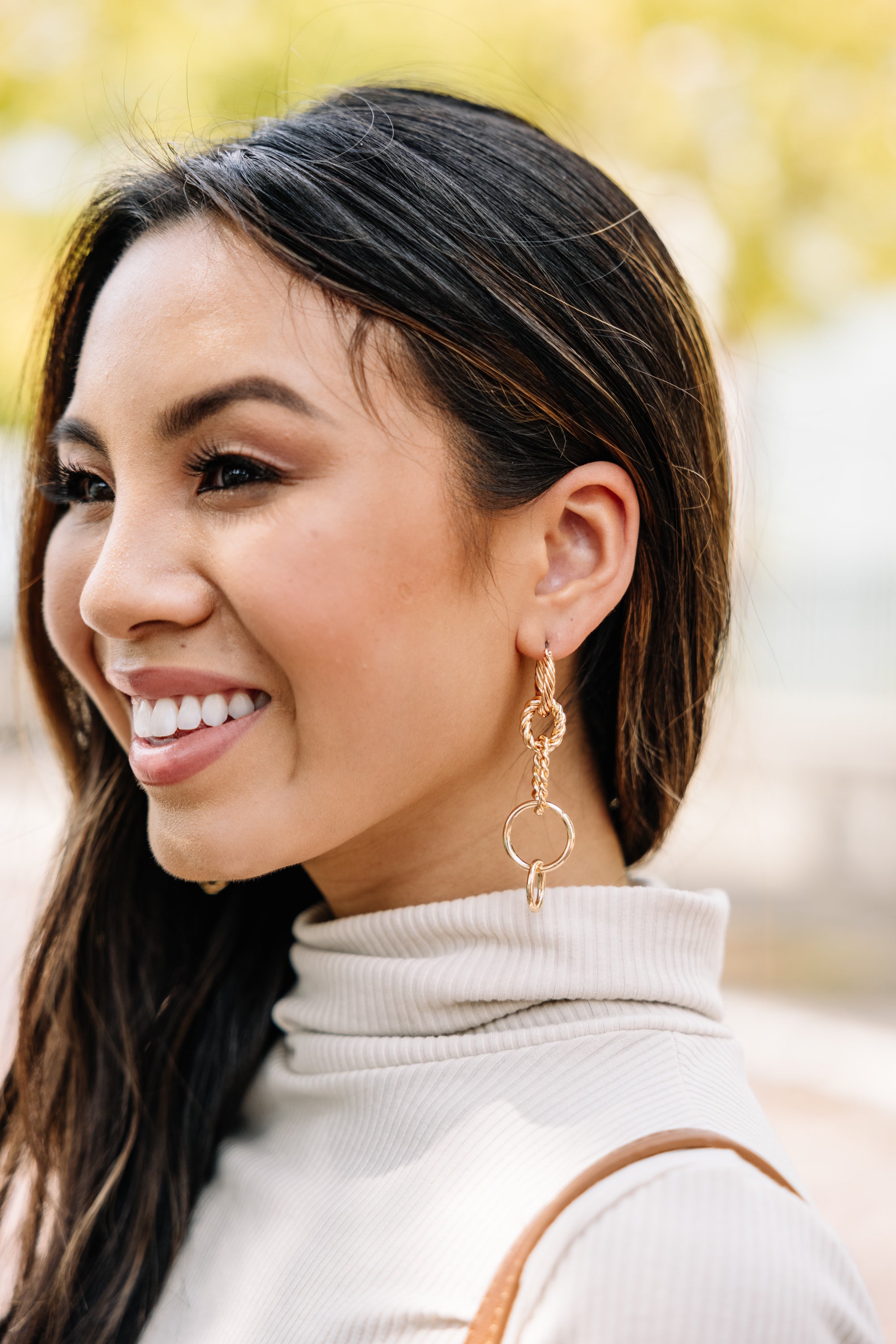 CHIRNAISHOP - Need Your Love Gold Earrings