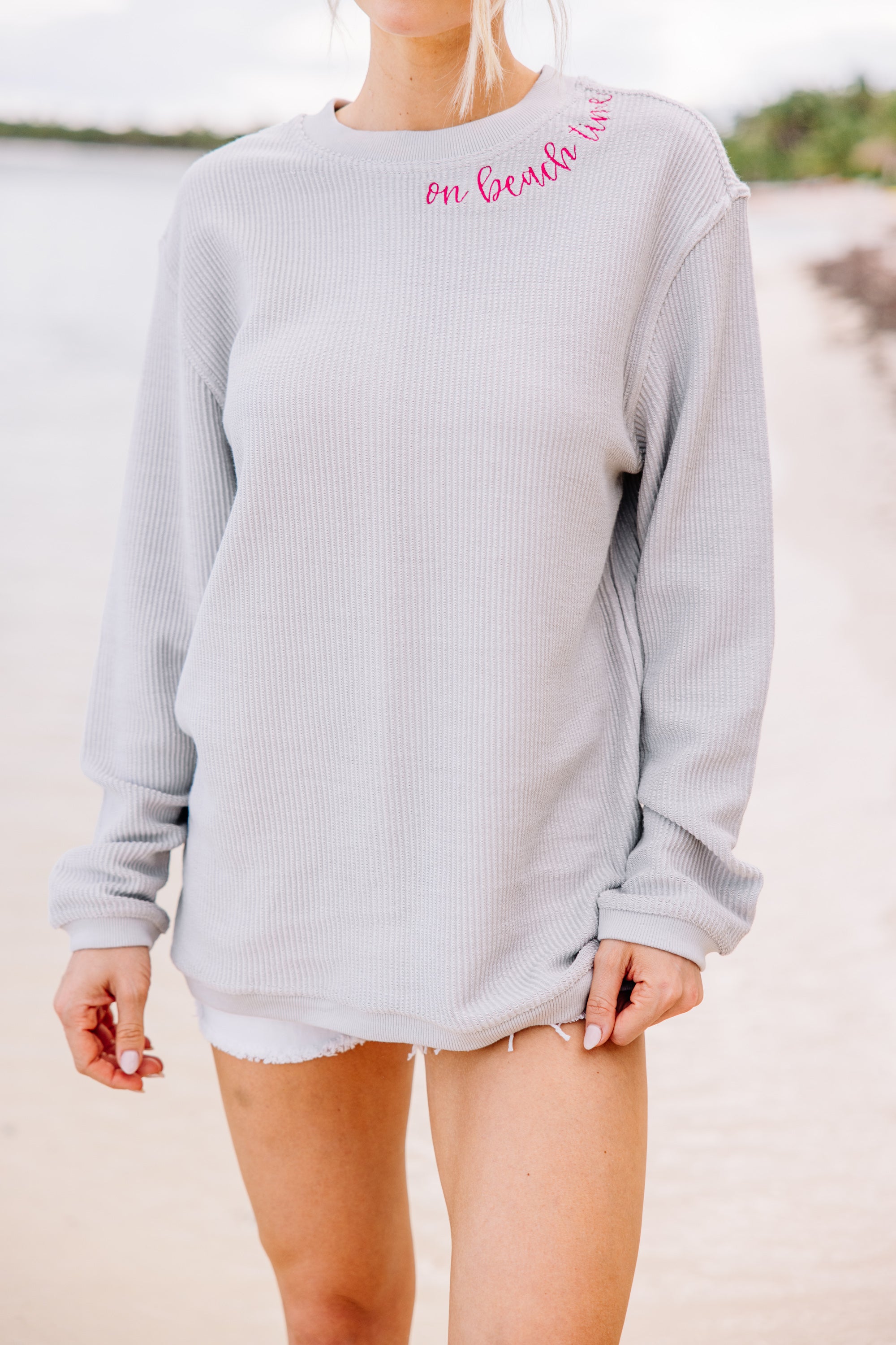 CHIRNAISHOP - On Beach Time Silver Gray Corded Embroidered Sweatshirt