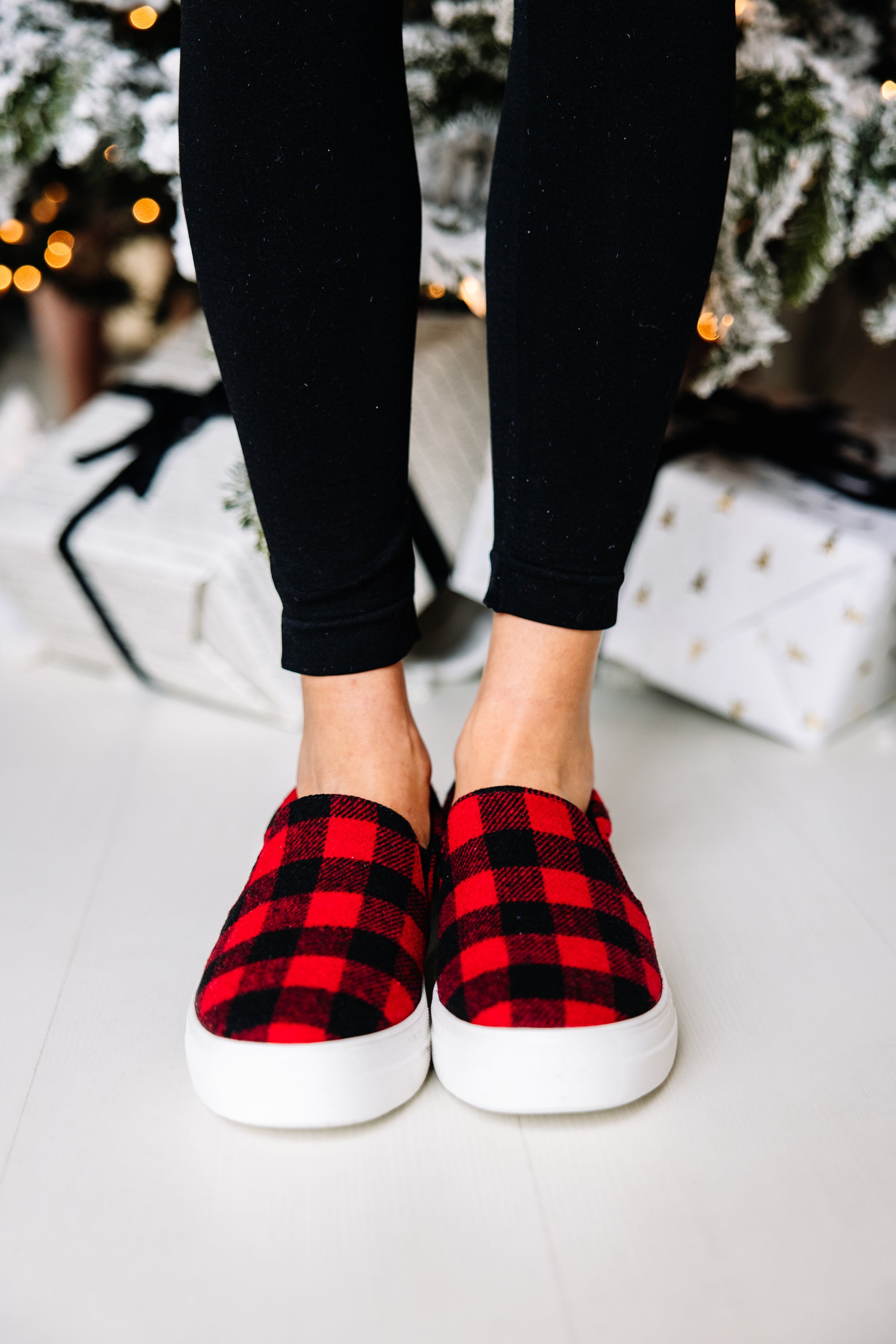CHIRNAISHOP - Let's Go Travel Red Buffalo Plaid Sneakers