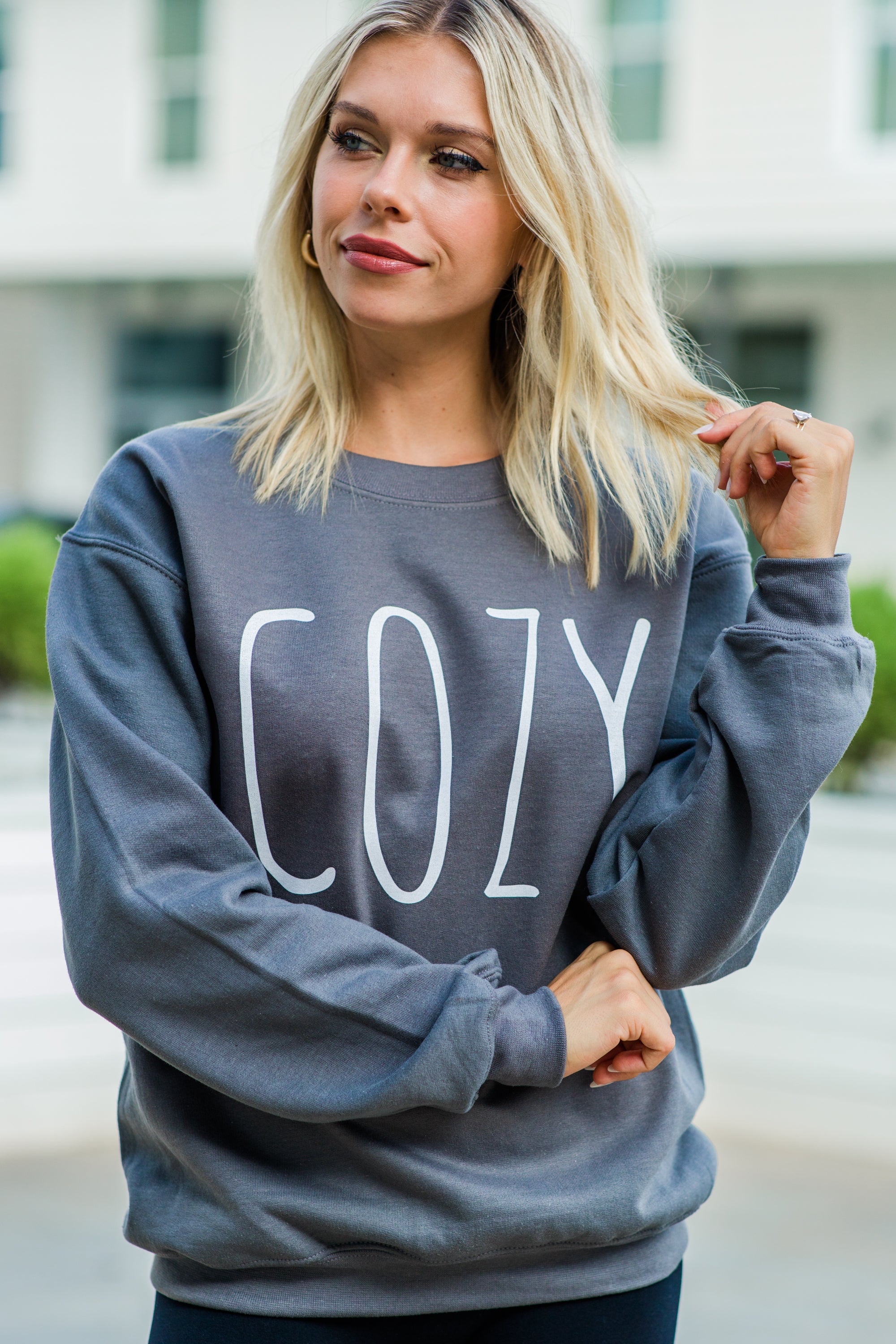 CHIRNAISHOP - Cozy Charcoal Gray Graphic Sweatshirt