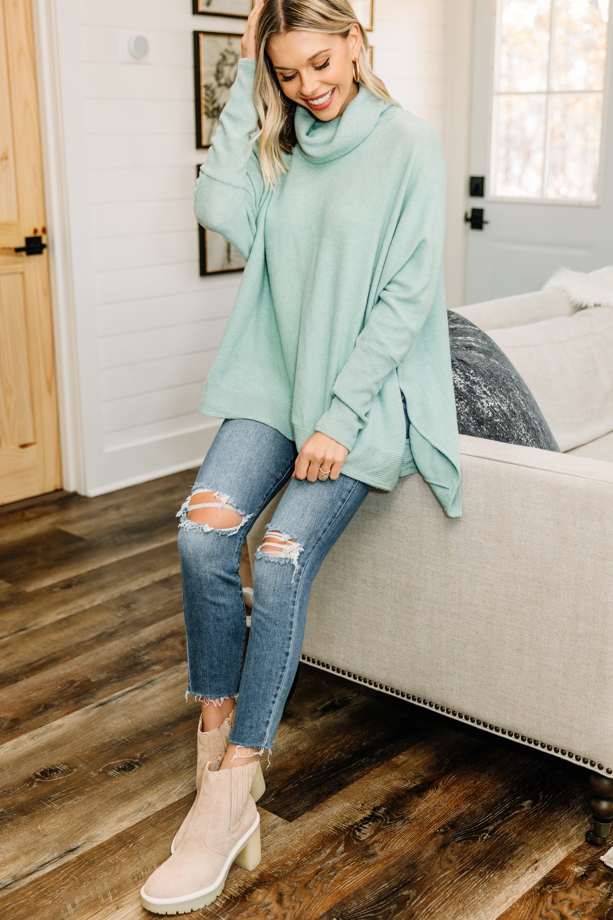 CHIRNAISHOP - Special Moments Light Green Cowl Neck Tunic