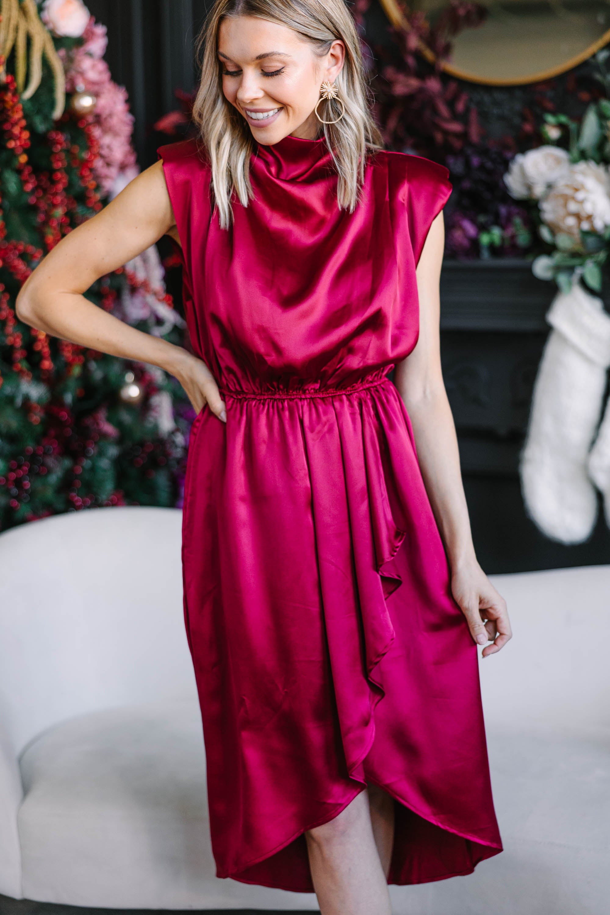 CHIRNAISHOP - All Eyes On You Ruby Red Satin Midi Dress