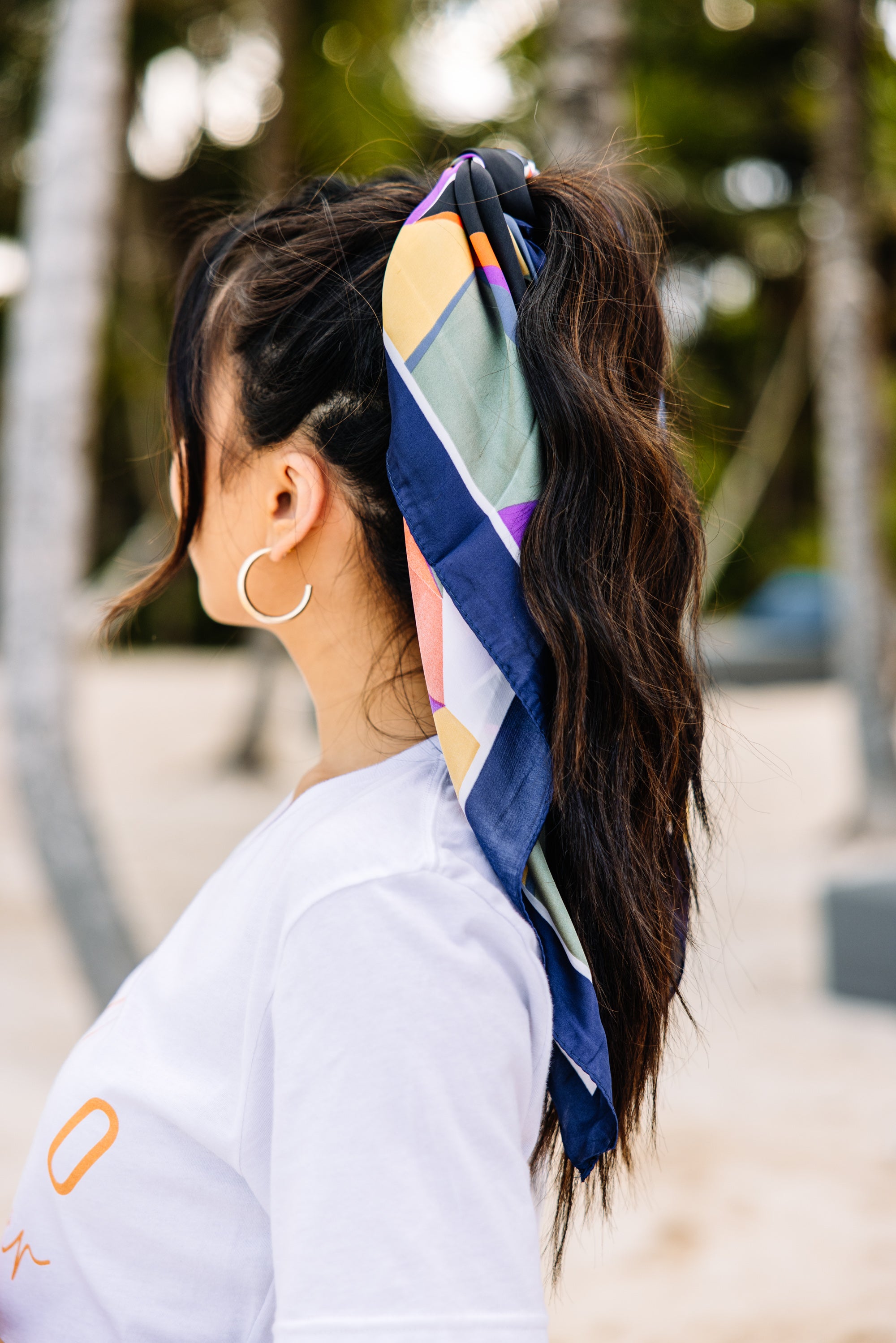 CHIRNAISHOP - Feeling It Navy Blue Abstract Hair Scarf