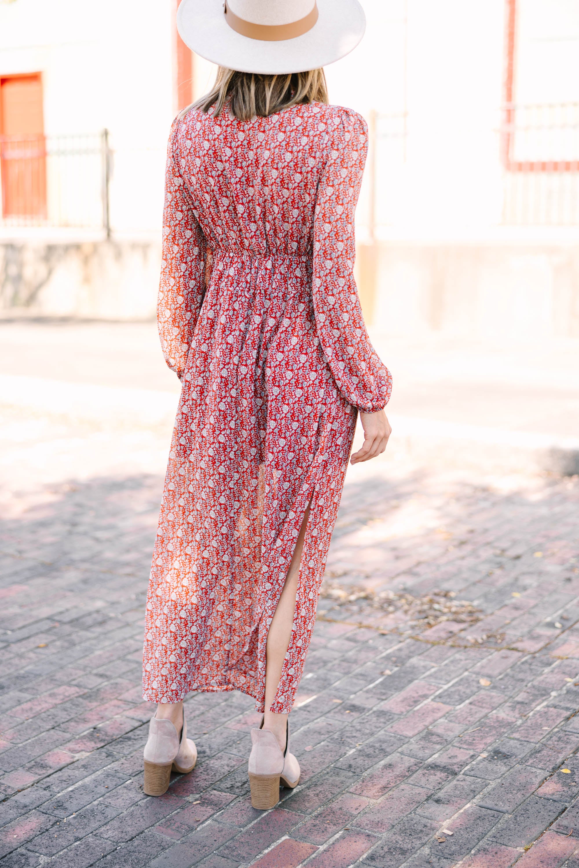 CHIRNAISHOP - Get It Right Red Ditsy Floral Midi Dress