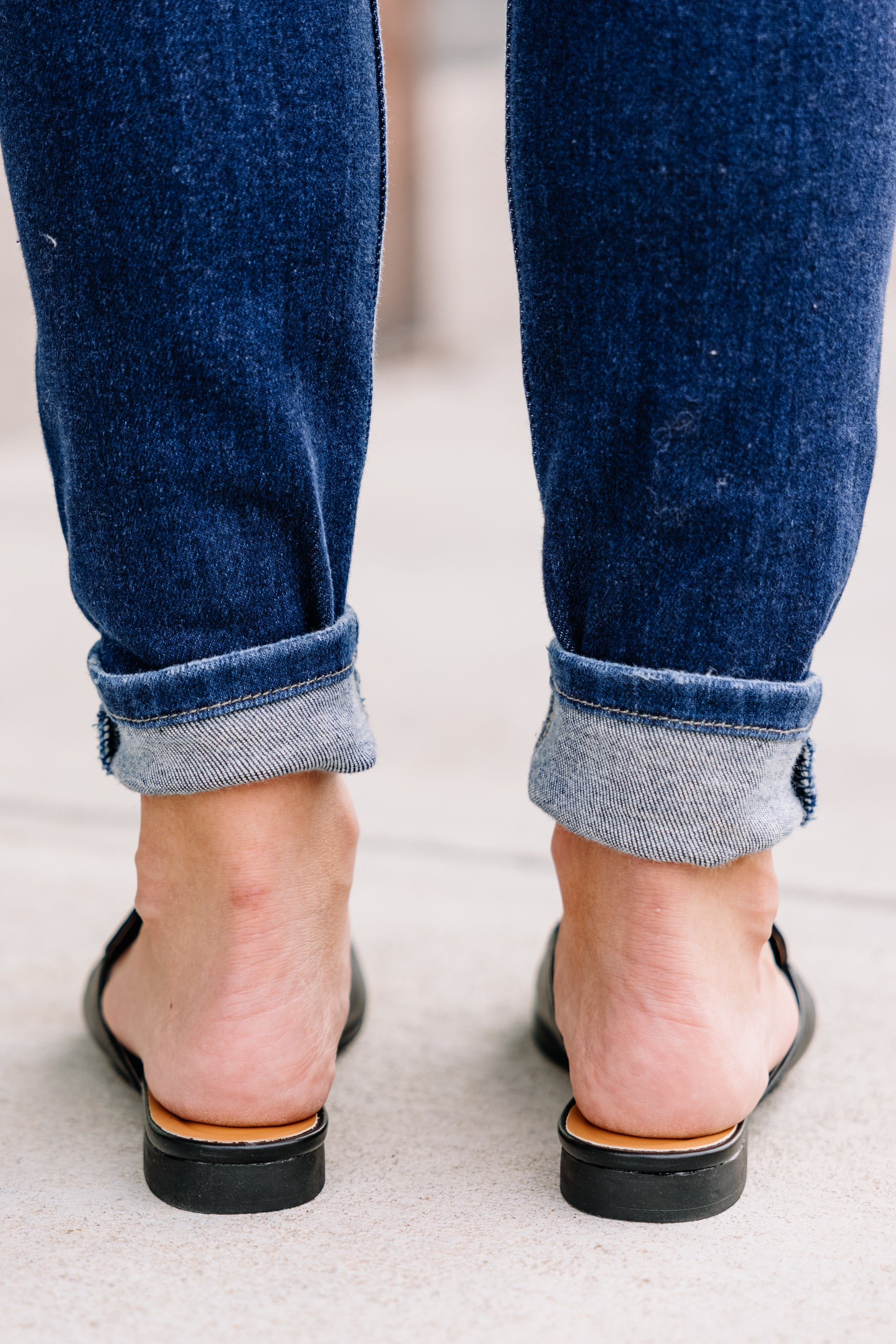 CHIRNAISHOP - Be Your Own Boss Black Flat Mules