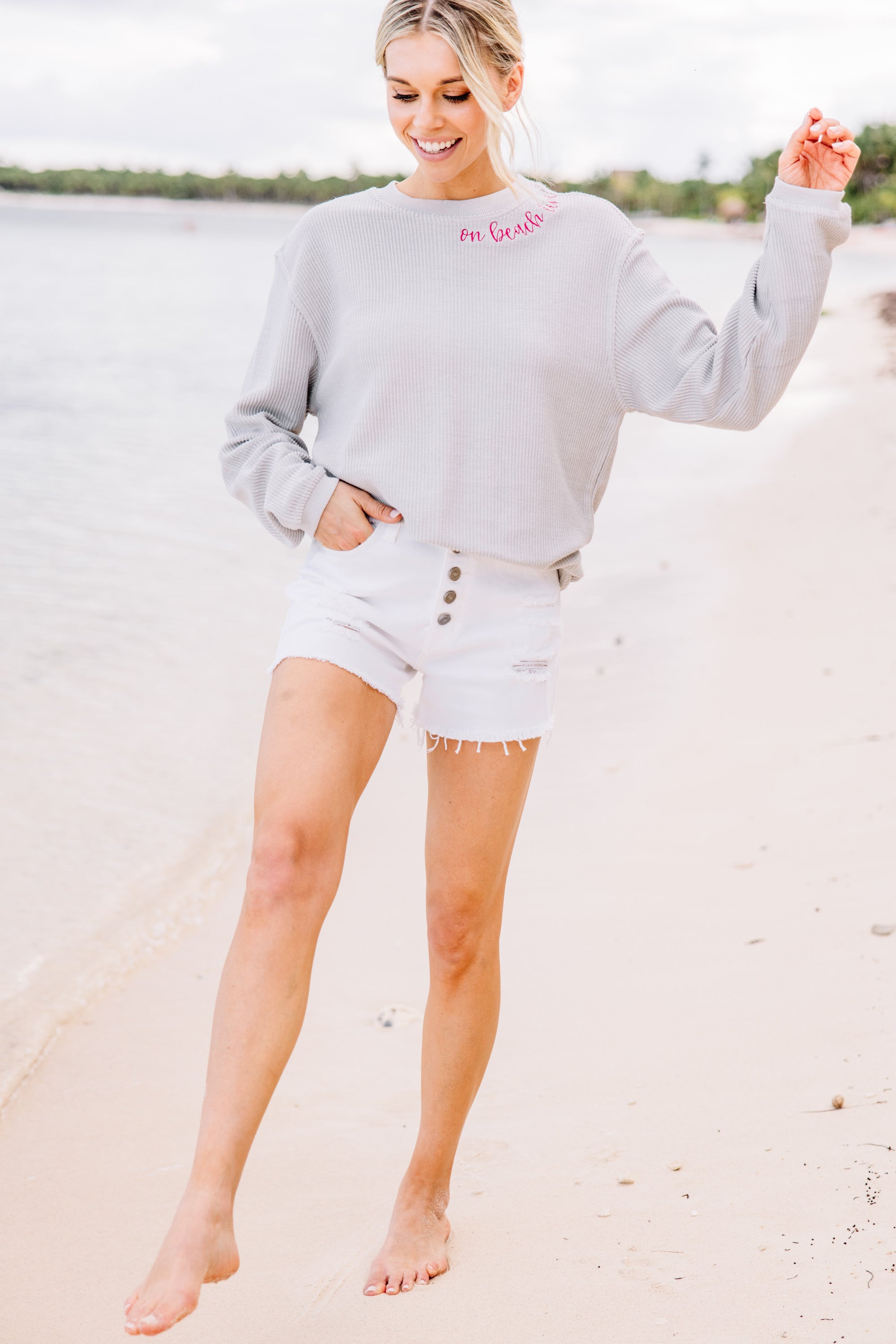 CHIRNAISHOP - On Beach Time Silver Gray Corded Embroidered Sweatshirt