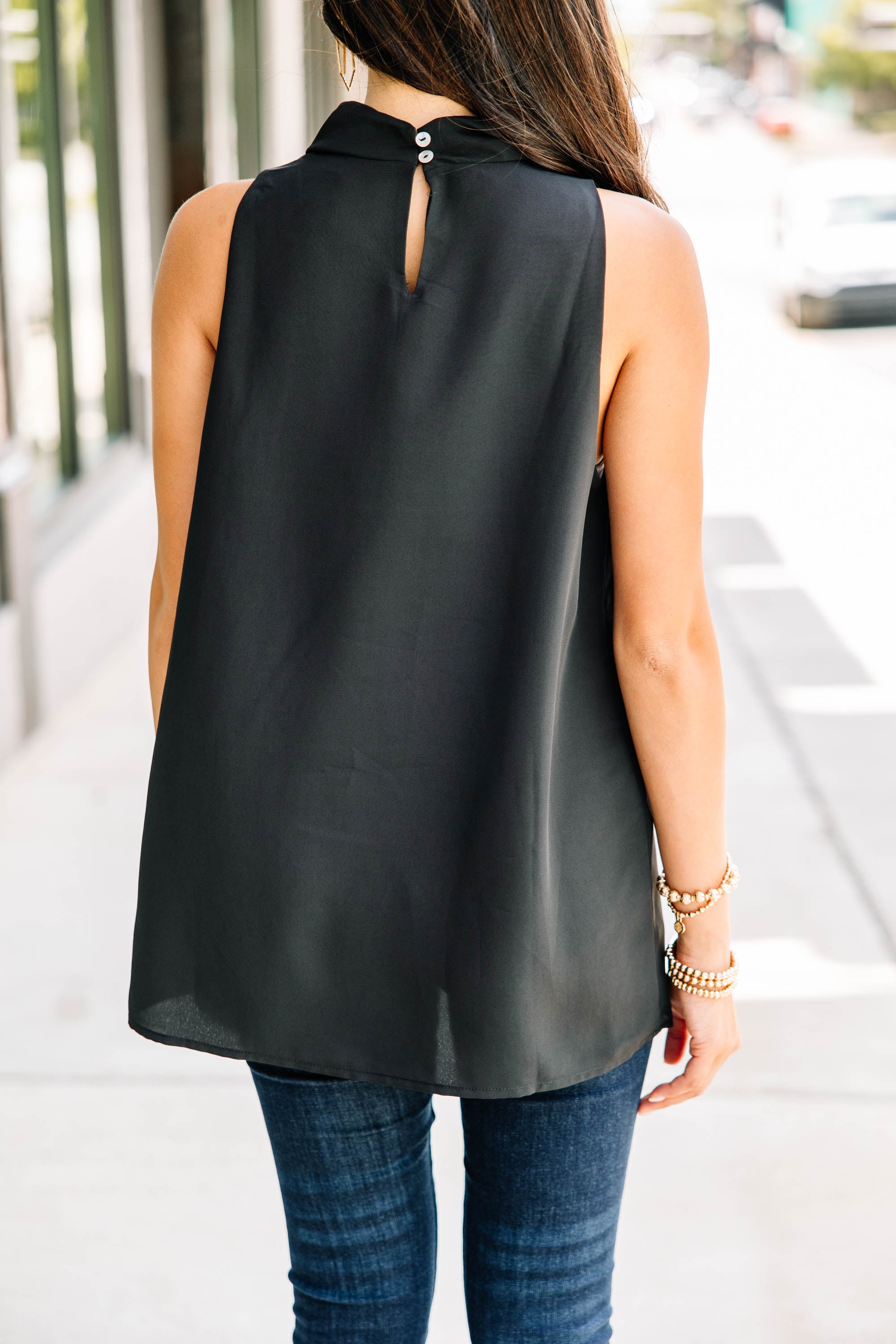 CHIRNAISHOP - Tell Your Story Black Cowl Neck Tank