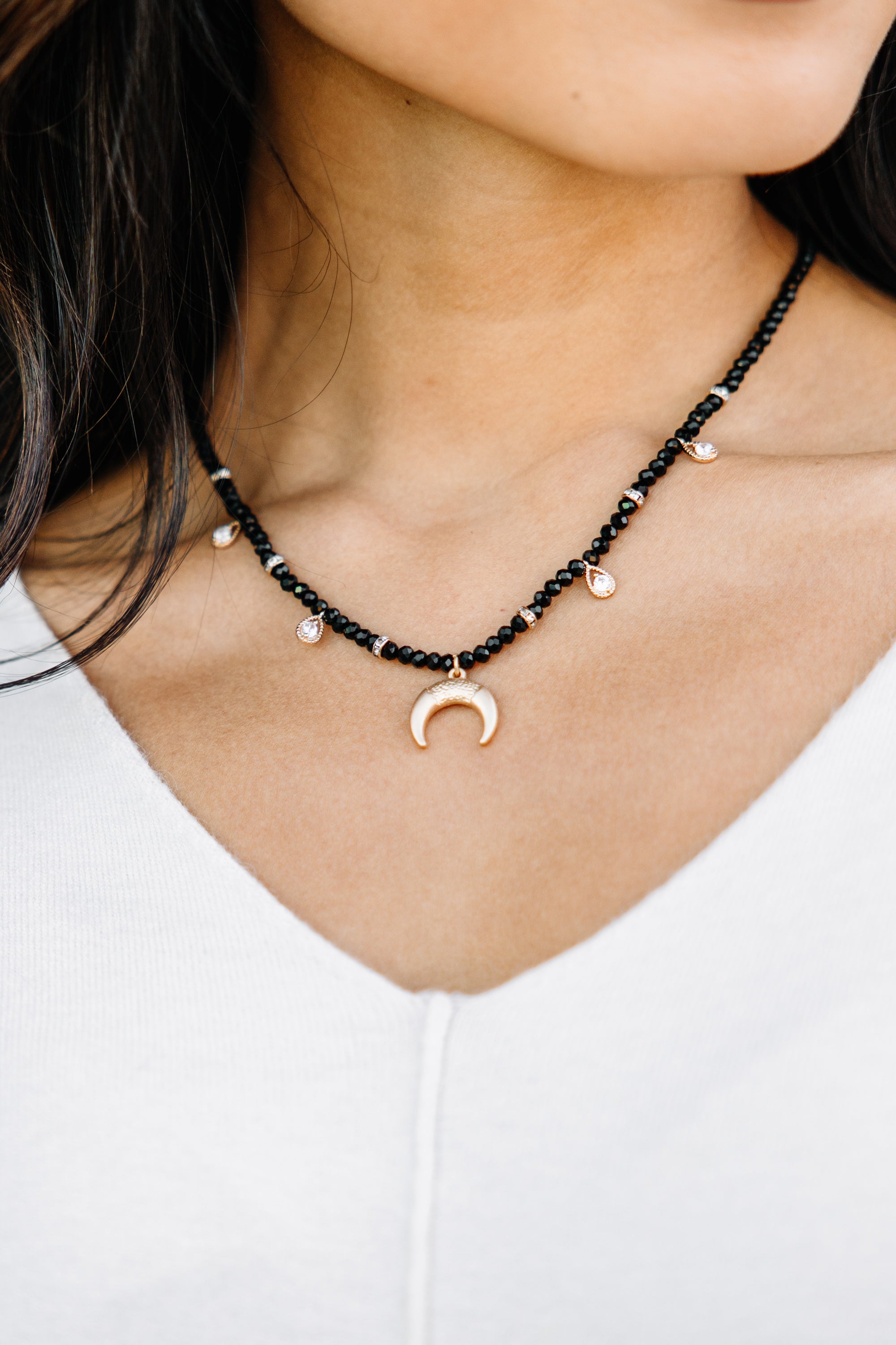 CHIRNAISHOP - This Is It Jet Black Double Horn Necklace