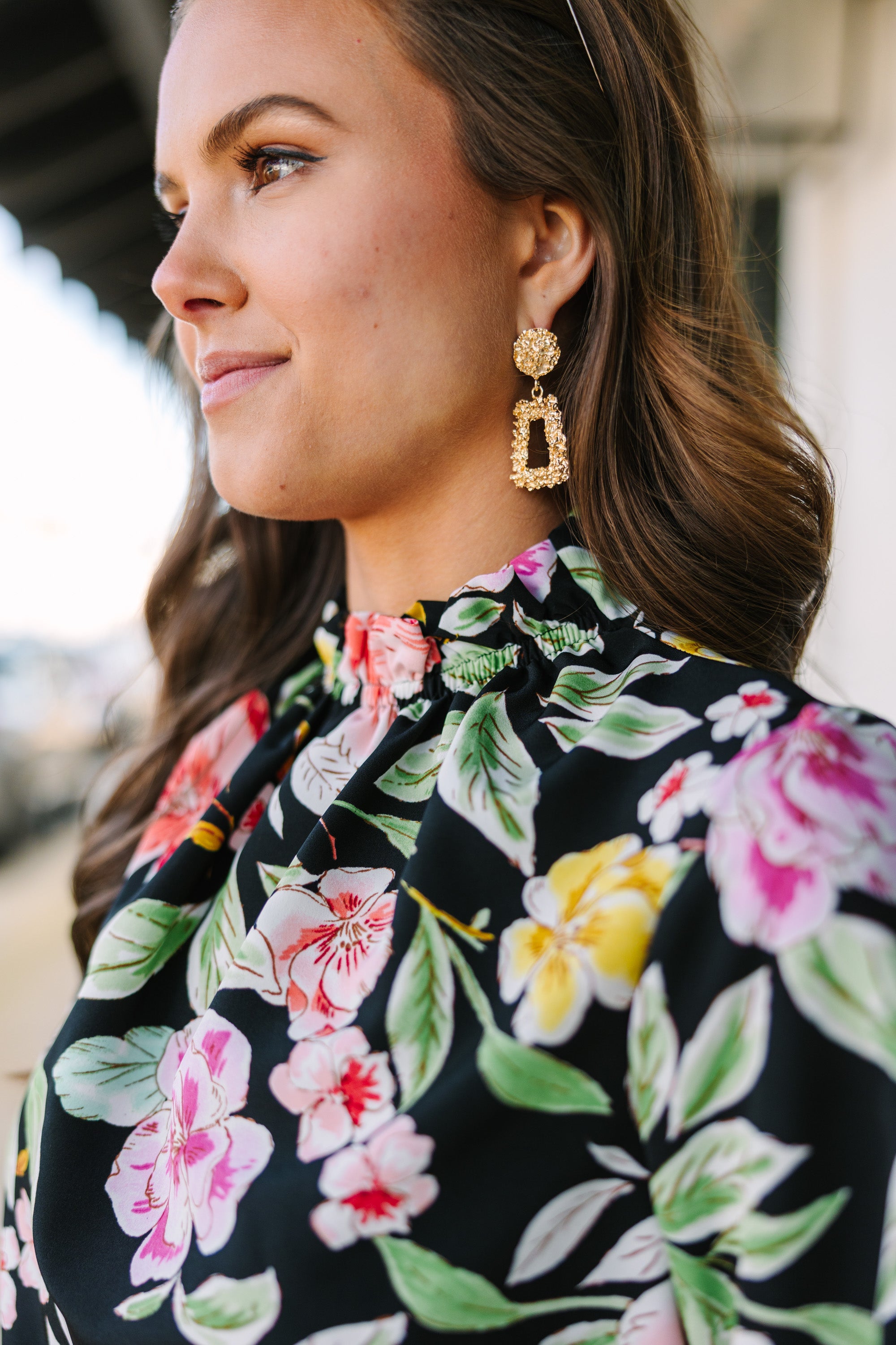 CHIRNAISHOP - It's All True Gold Trapeze Earrings