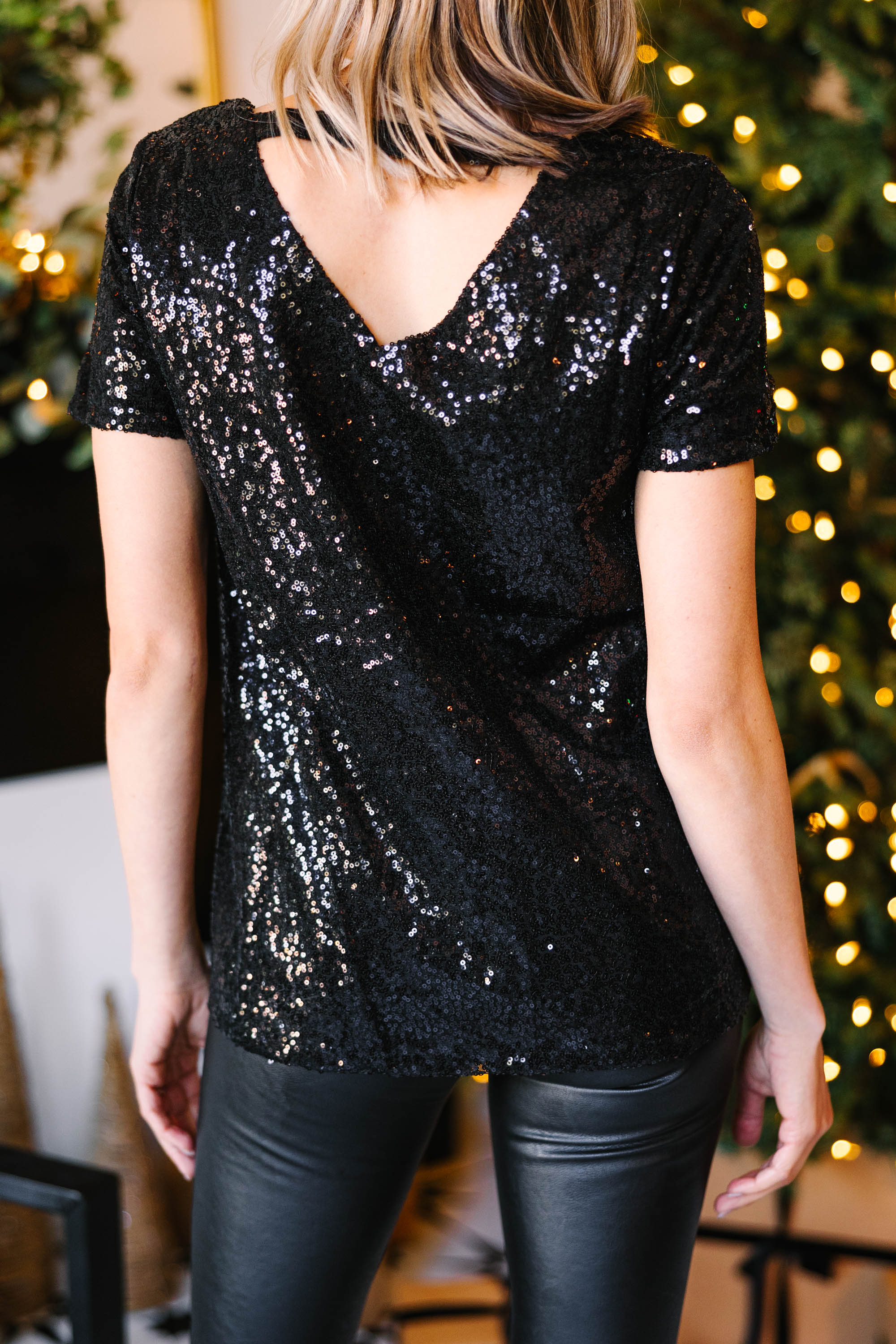 CHIRNAISHOP - New Me Black Sequin Top