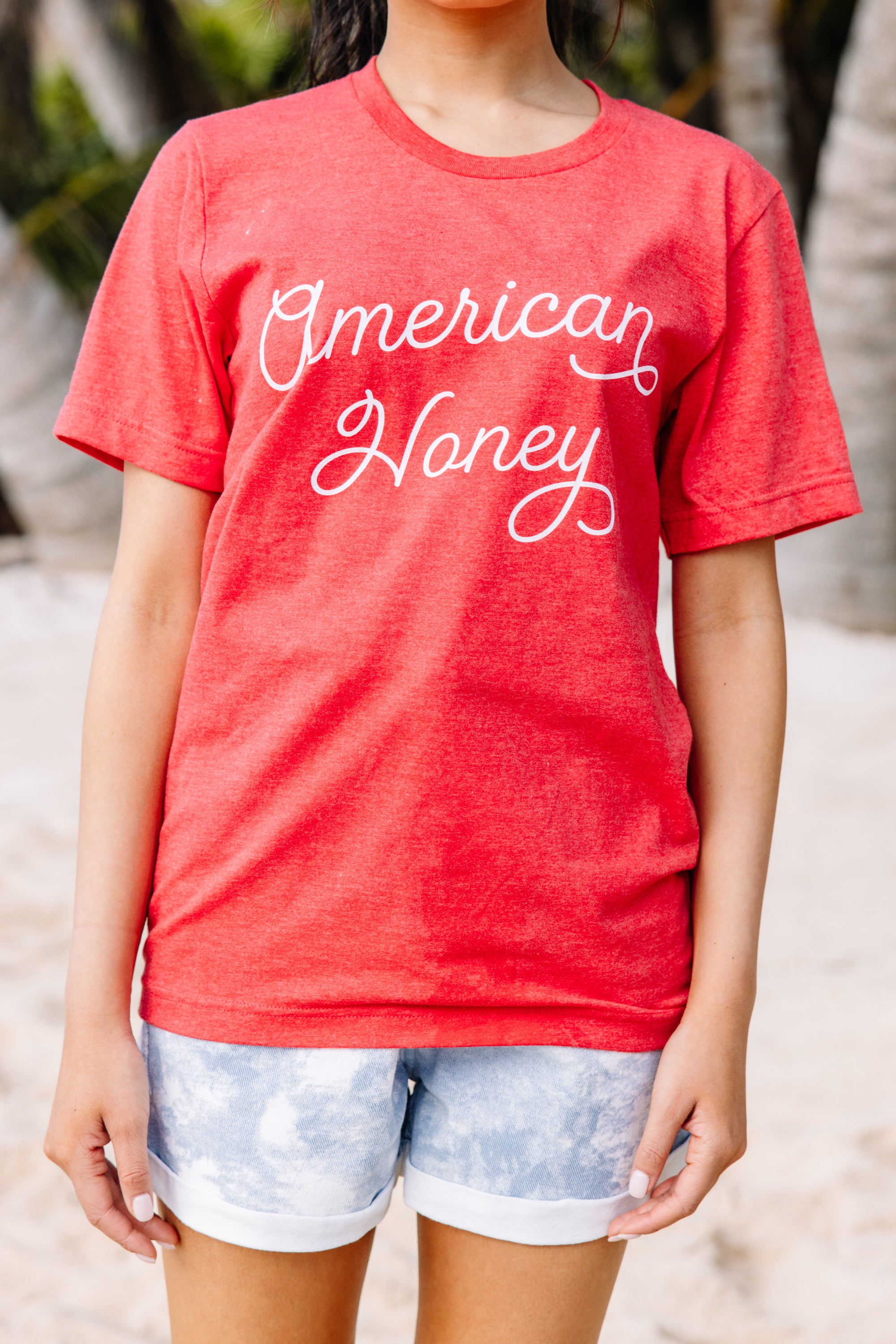 CHIRNAISHOP - American Honey Heather Red Graphic Tee