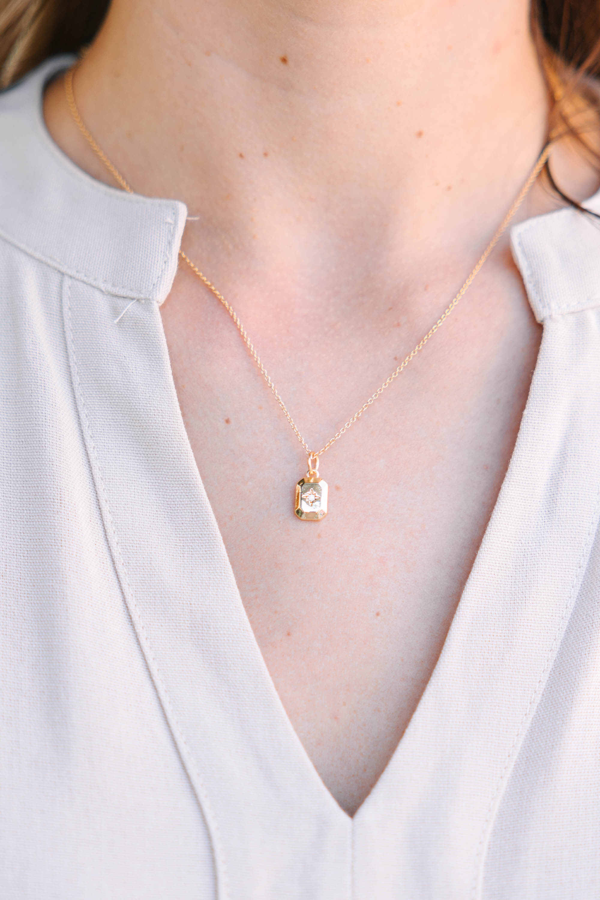 CHIRNAISHOP - Feeling Accomplished Gold Starburst Pendant Necklace