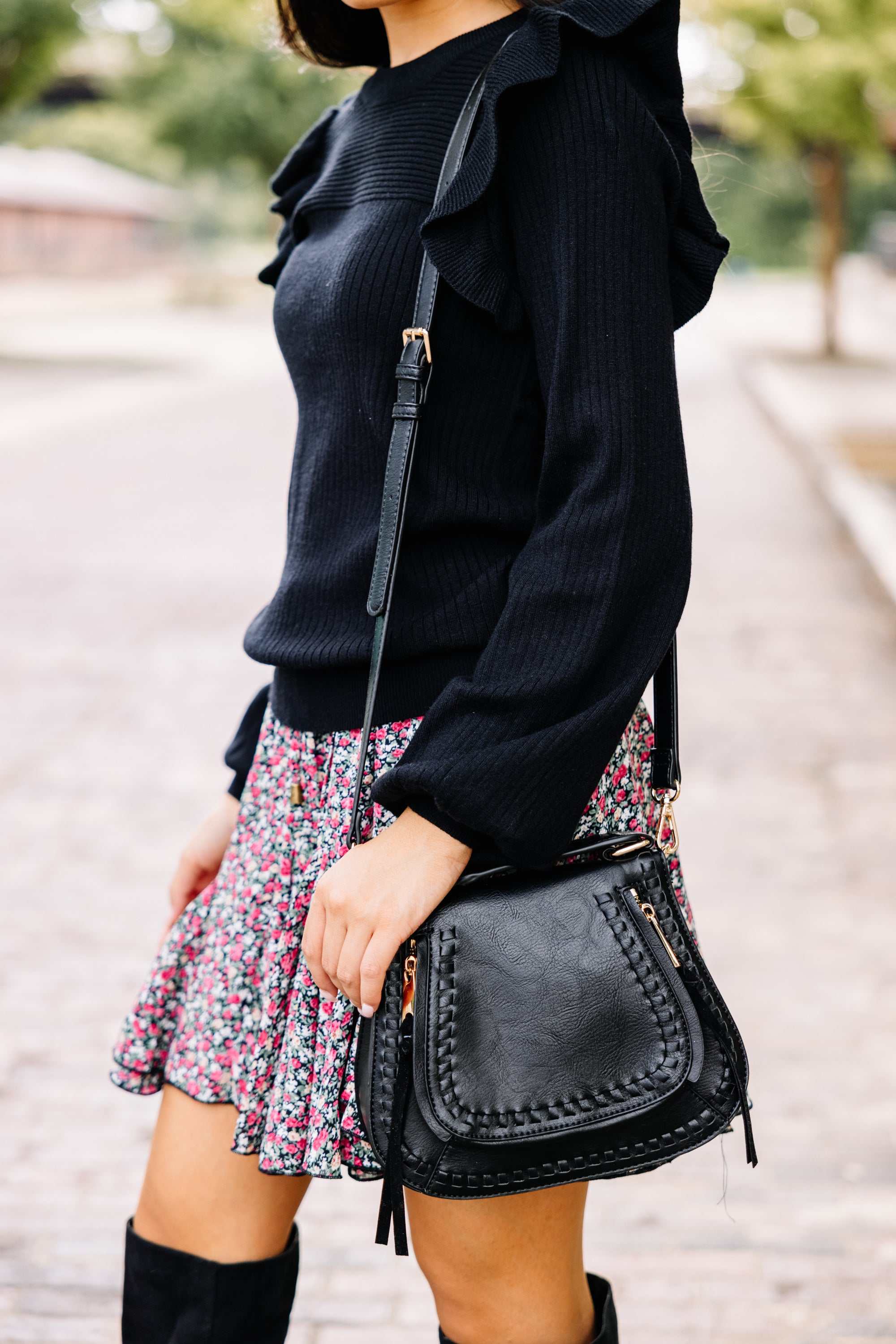 CHIRNAISHOP - Feels Like Fun Black Mini Saddle Purse