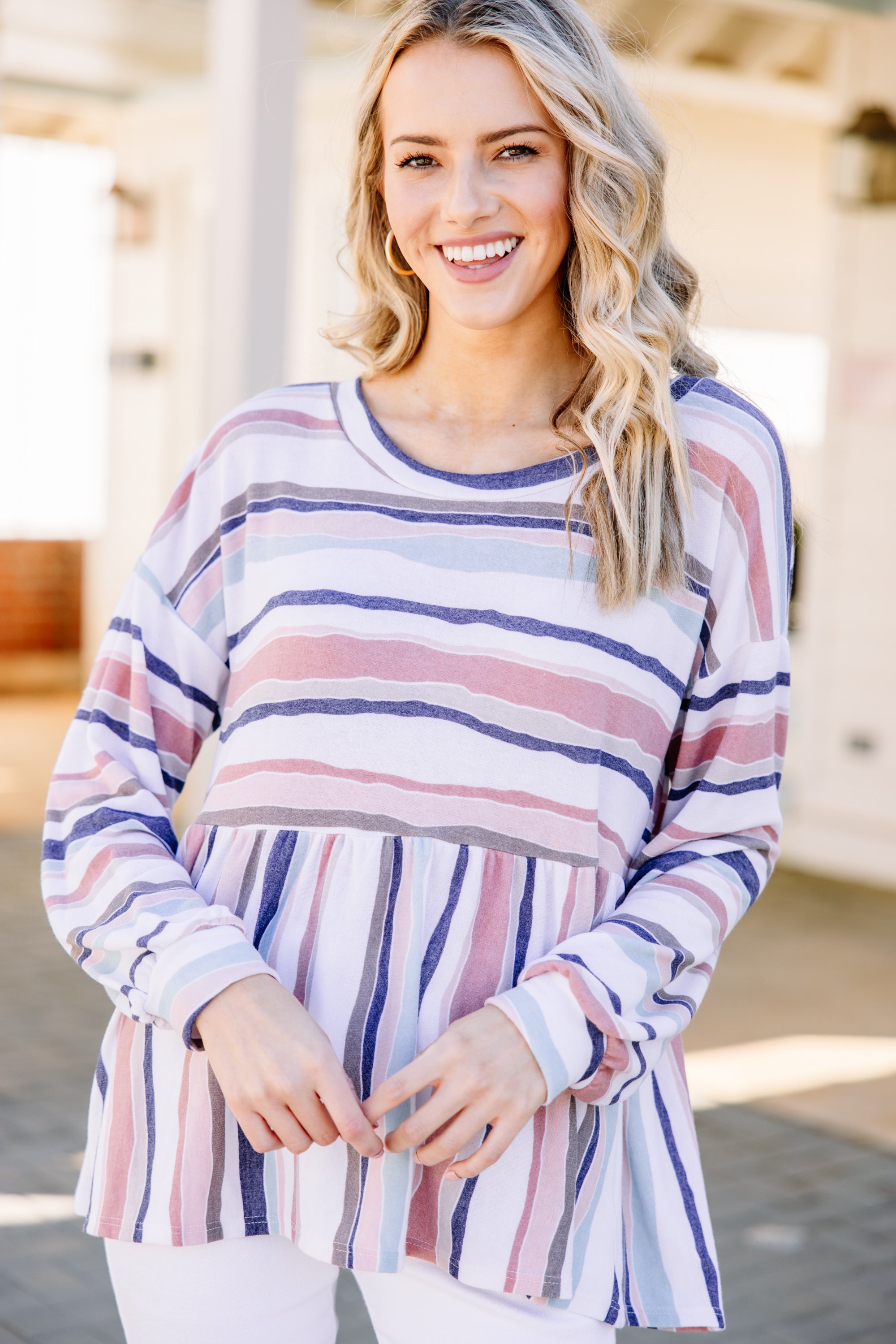 CHIRNAISHOP - Let's Find Out Coral Orange Striped Bubble Sleeve Top