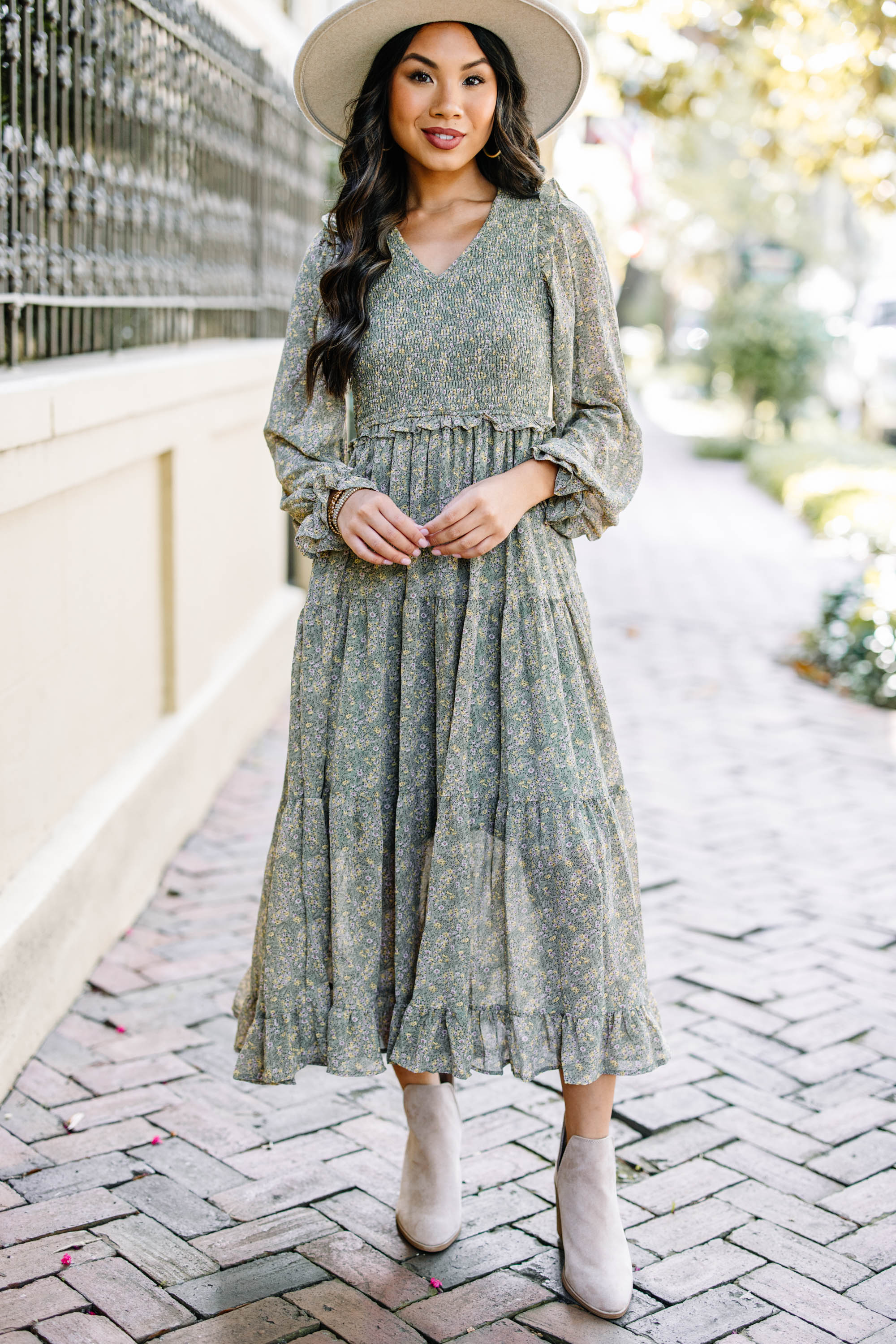 CHIRNAISHOP - Out In The World Dark Sage Green Ditsy Floral Midi Dress