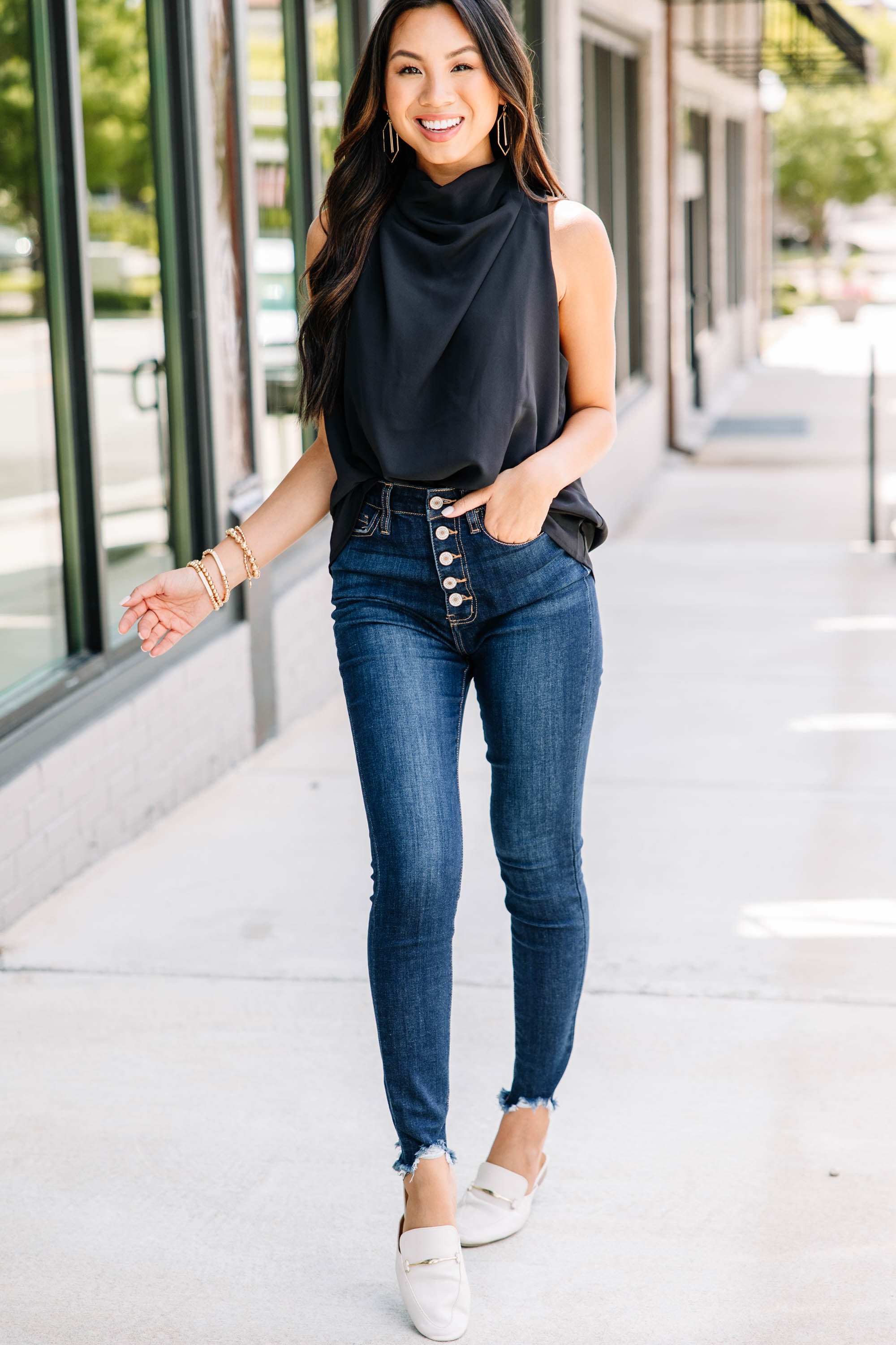 CHIRNAISHOP - Tell Your Story Black Cowl Neck Tank