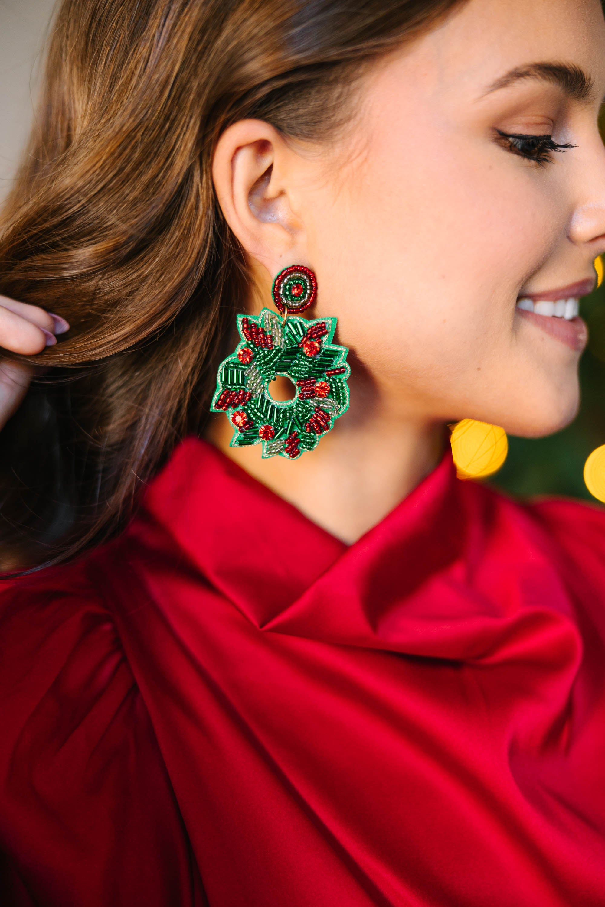 CHIRNAISHOP - Treasure Jewels: Wreath Red Earrings
