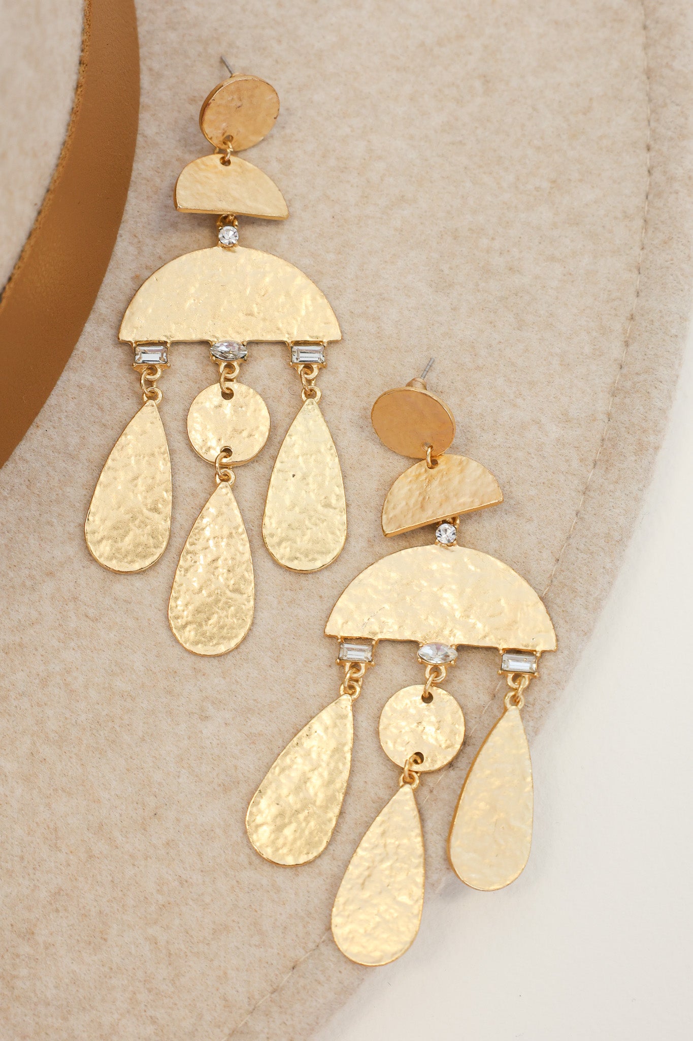 CHIRNAISHOP - Be There Gold Textured Earrings