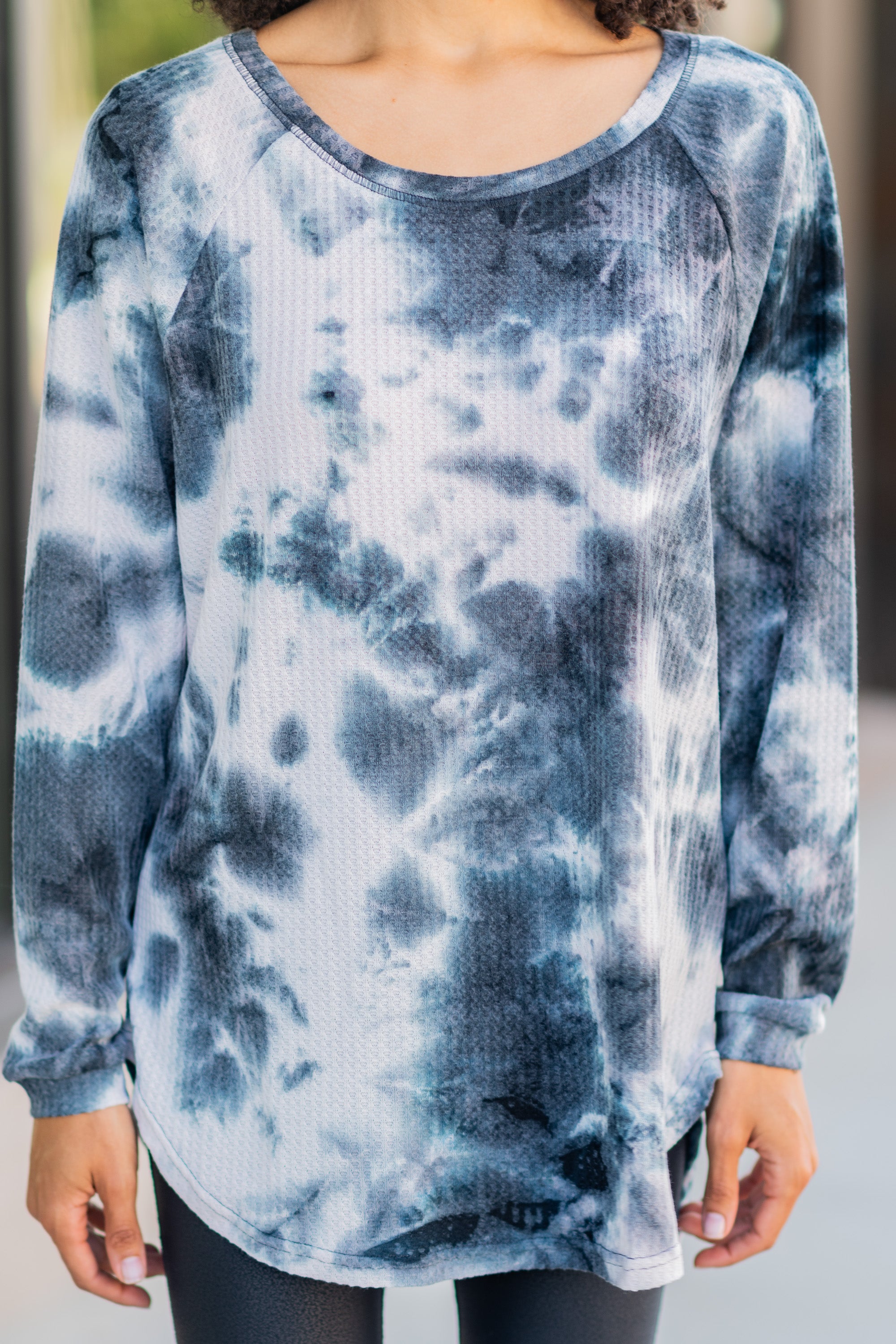 CHIRNAISHOP - Easy Like Sunday Black Tie Dye Tunic
