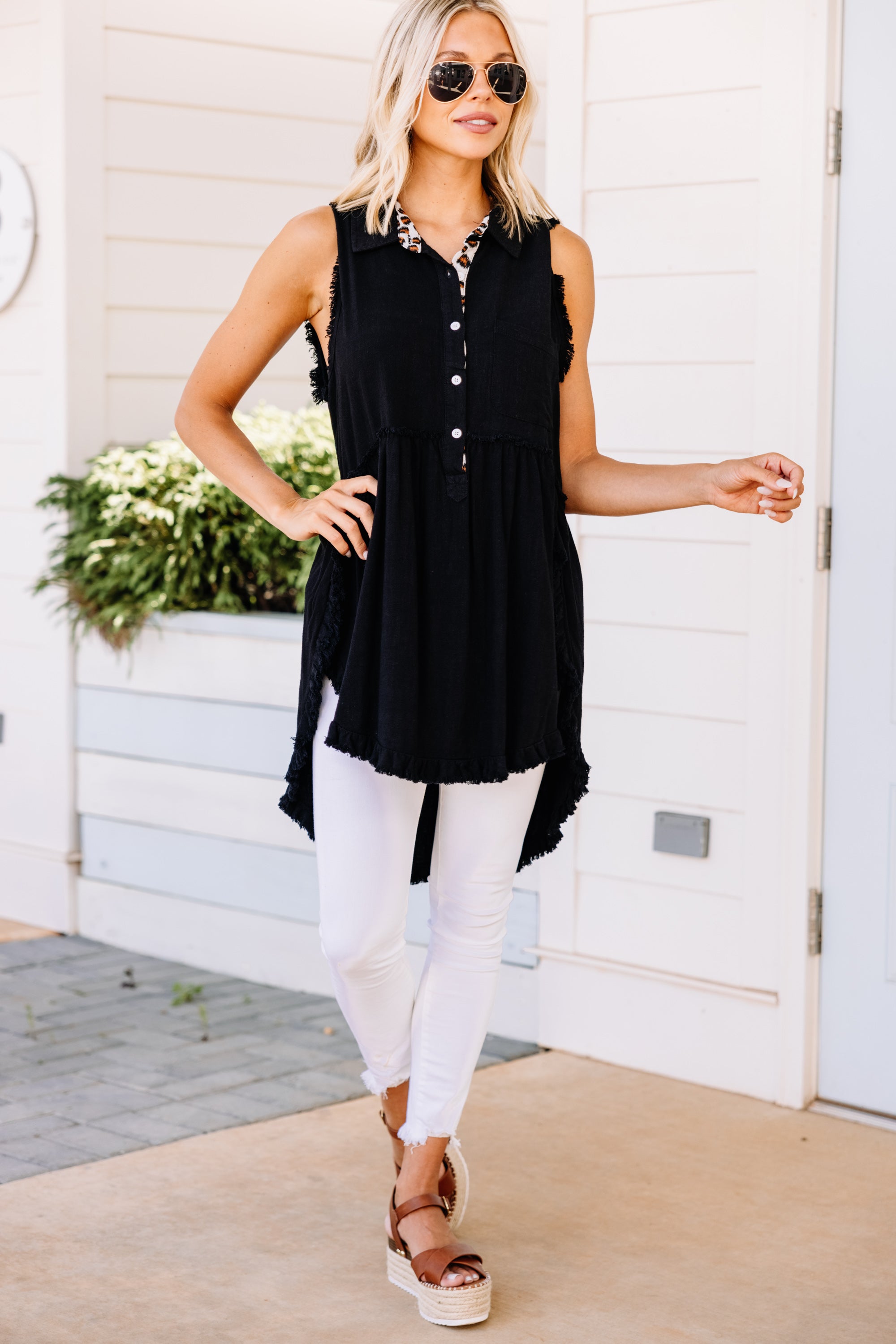 CHIRNAISHOP - Have Your Attention Black Sleeveless Tunic