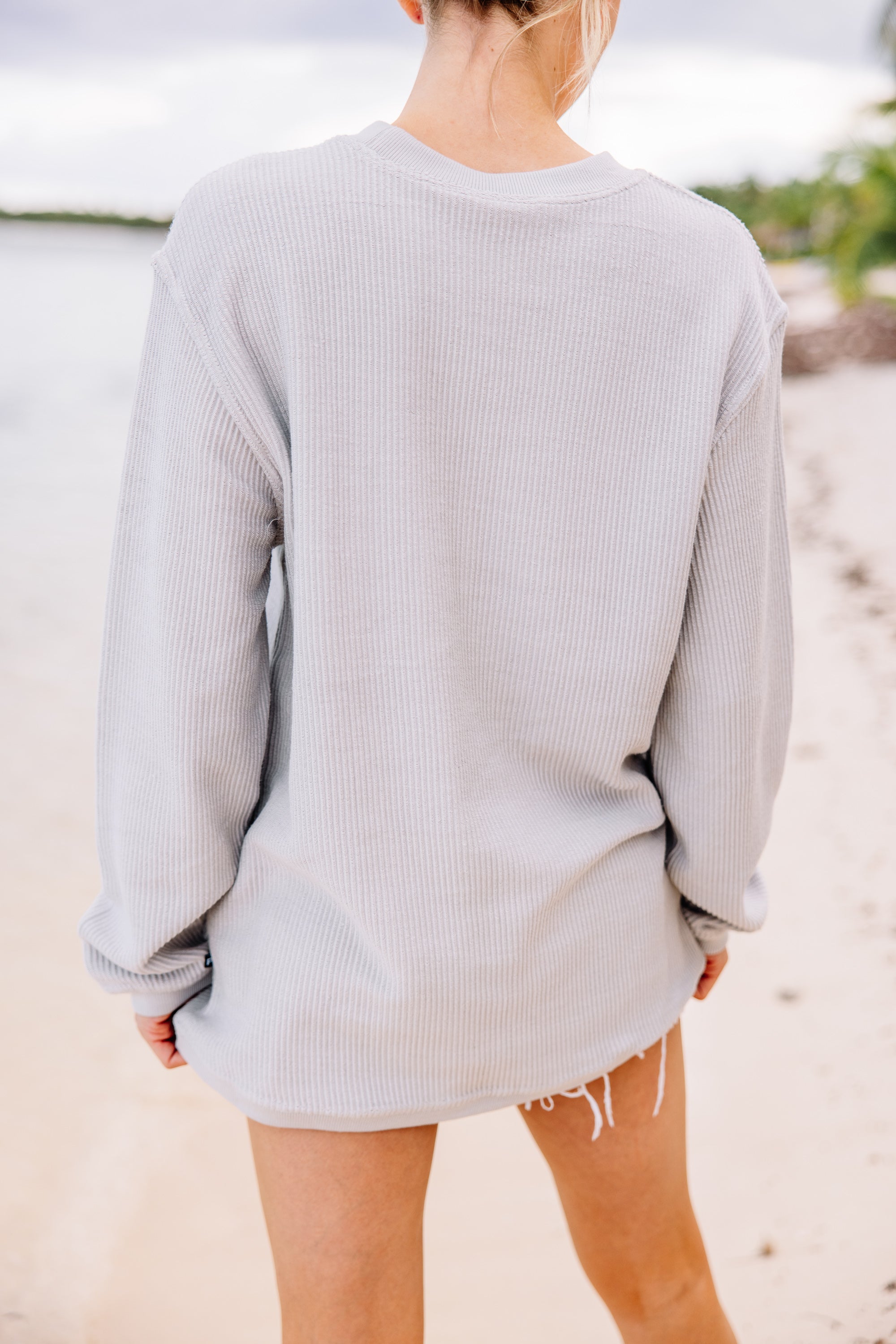 CHIRNAISHOP - On Beach Time Silver Gray Corded Embroidered Sweatshirt