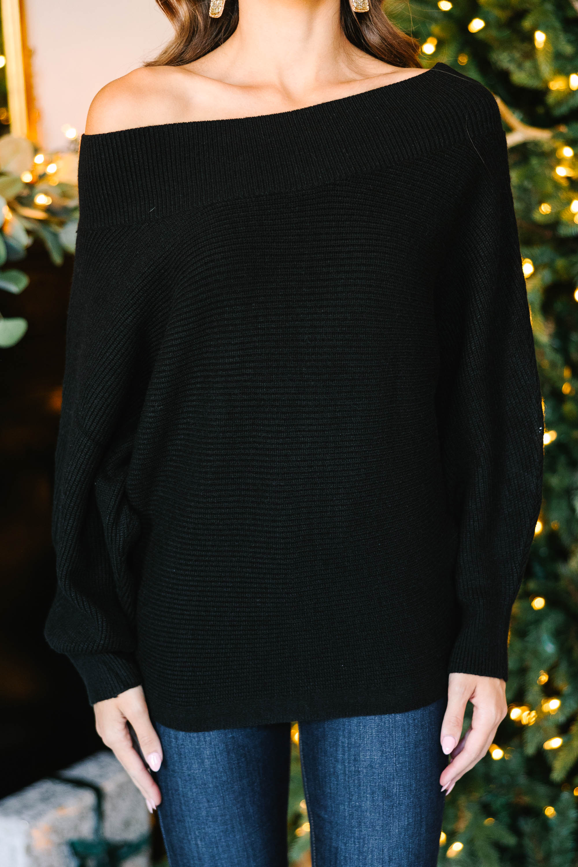 CHIRNAISHOP - All On You Black Off Shoulder Sweater