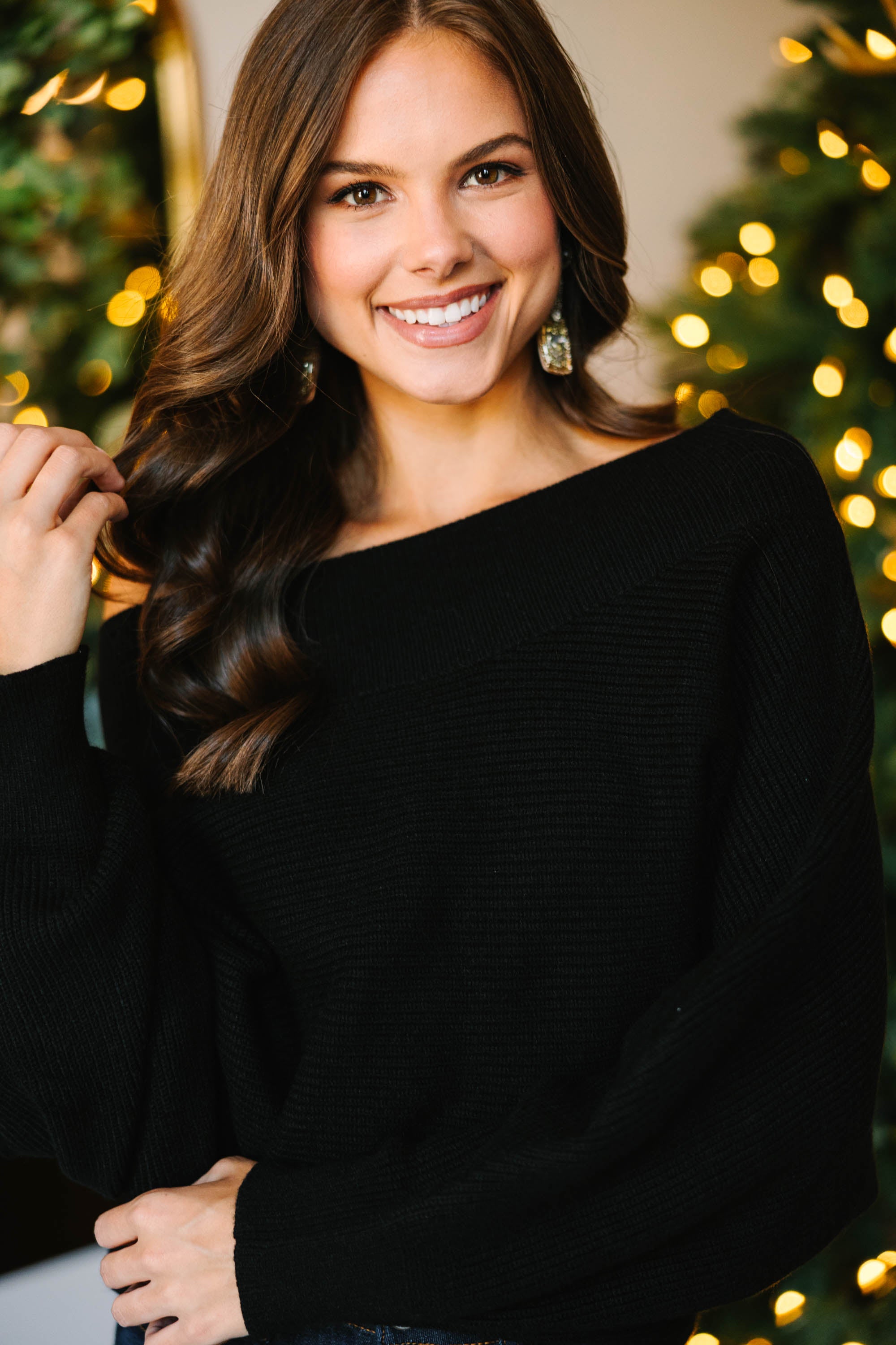 CHIRNAISHOP - All On You Black Off Shoulder Sweater