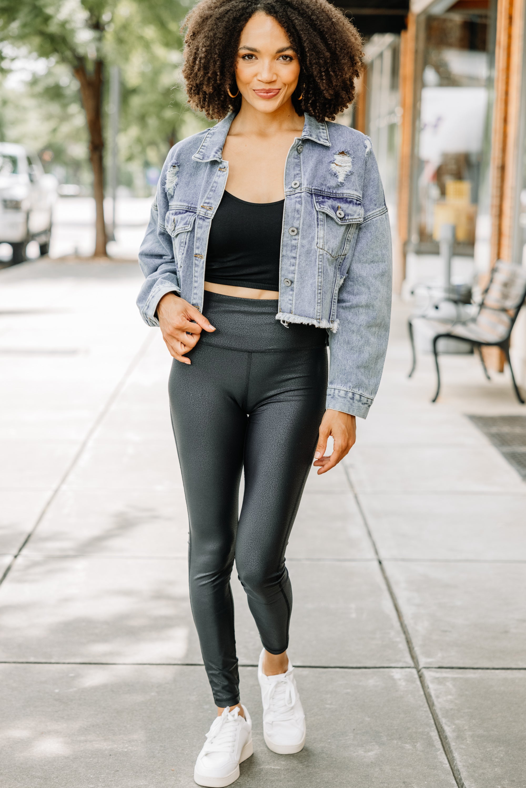 CHIRNAISHOP - Casual Confidence Black Crop Cami