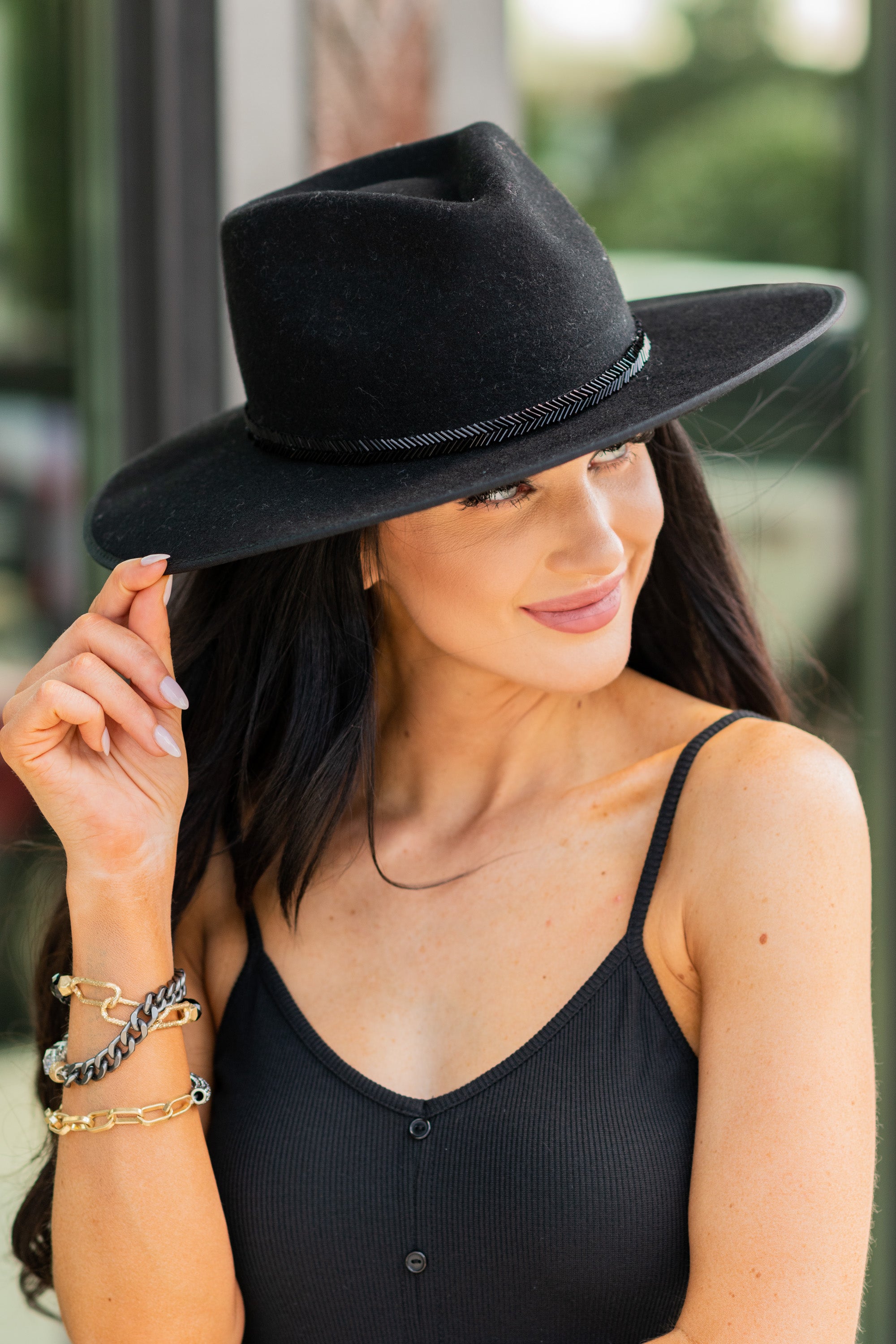 CHIRNAISHOP - Make Your Point Black Beaded Hat
