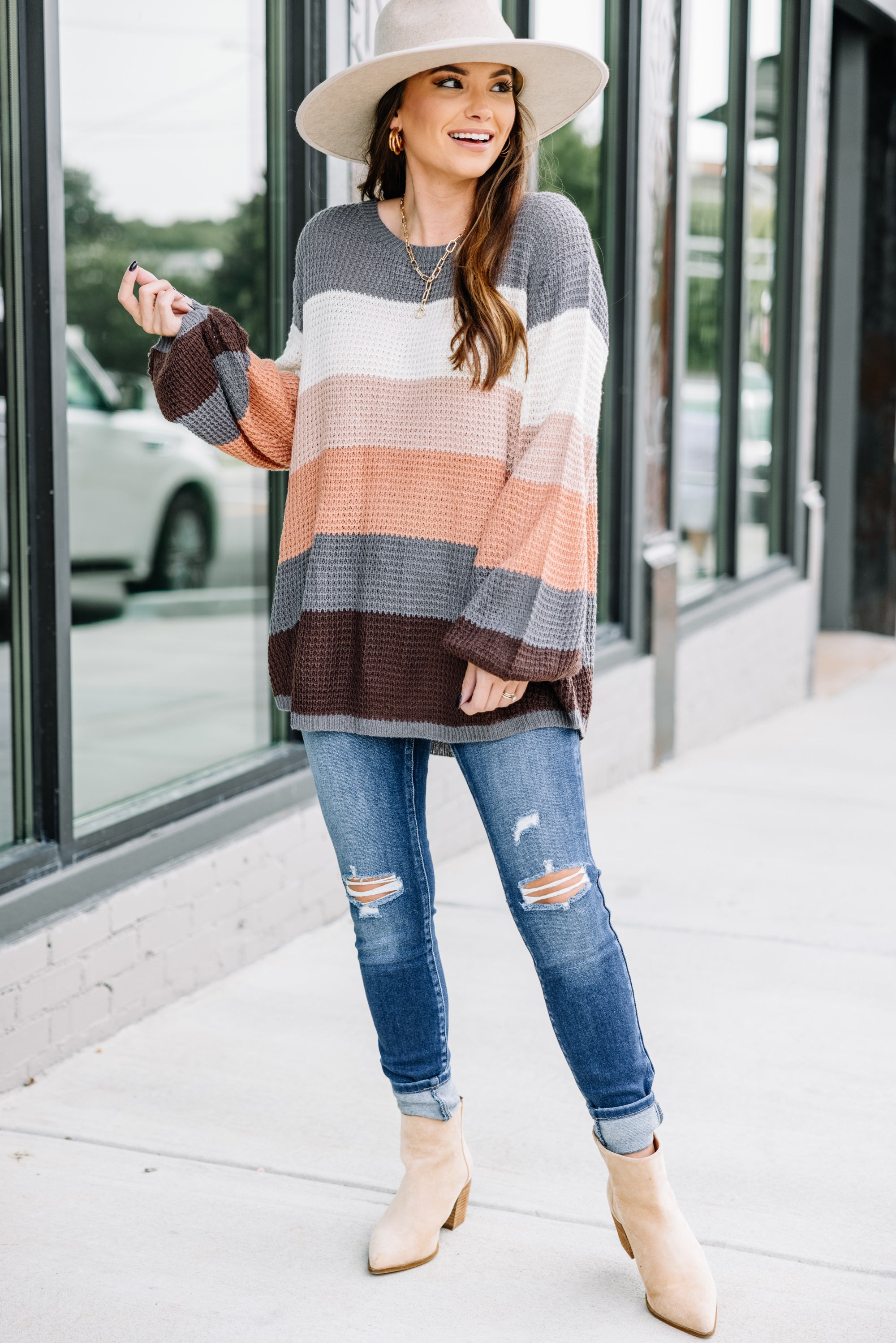 CHIRNAISHOP - Be With You Gray Colorblock Sweater