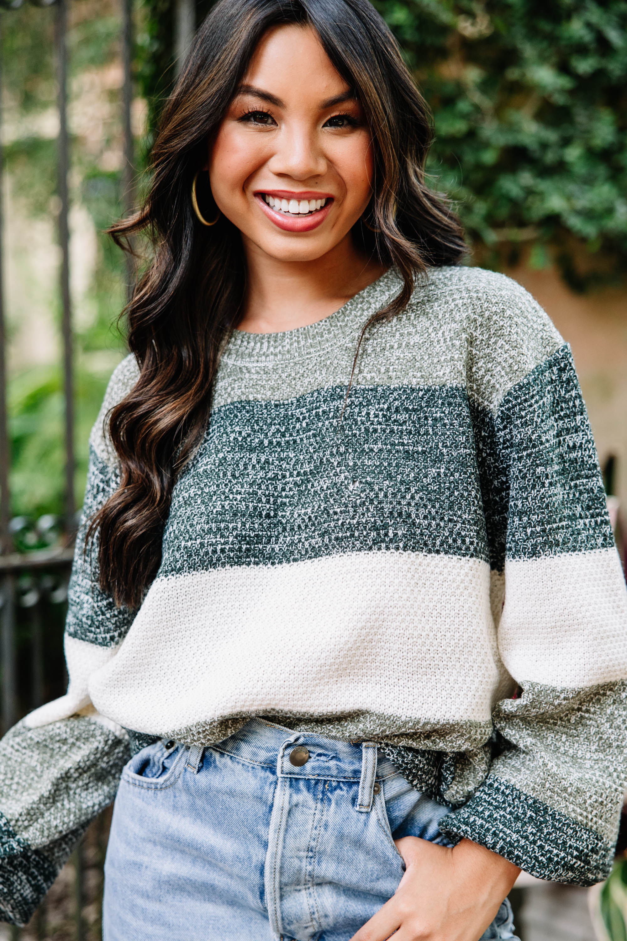 CHIRNAISHOP - Ease Your Mind Hunter Green Colorblock Sweater