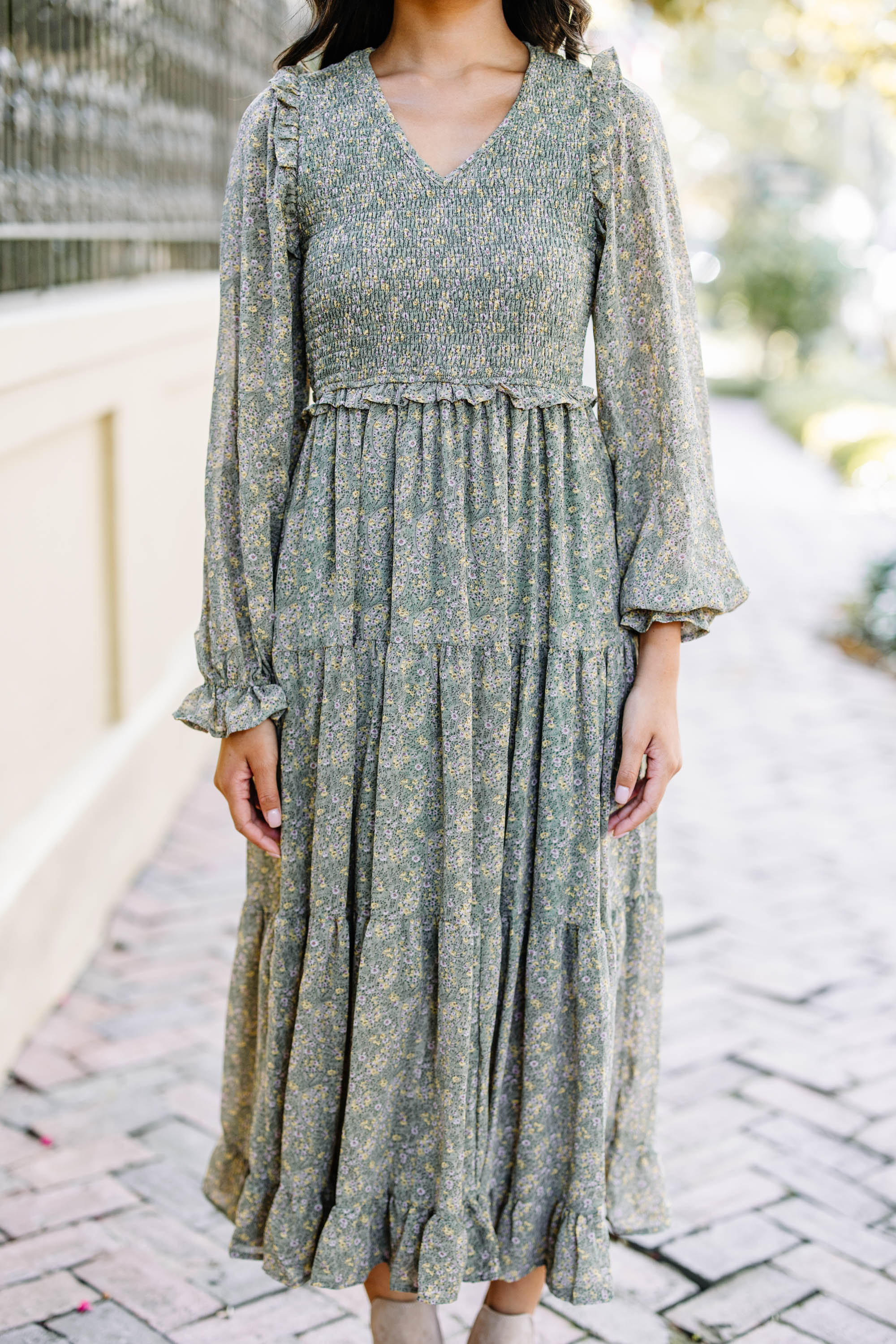 CHIRNAISHOP - Out In The World Dark Sage Green Ditsy Floral Midi Dress