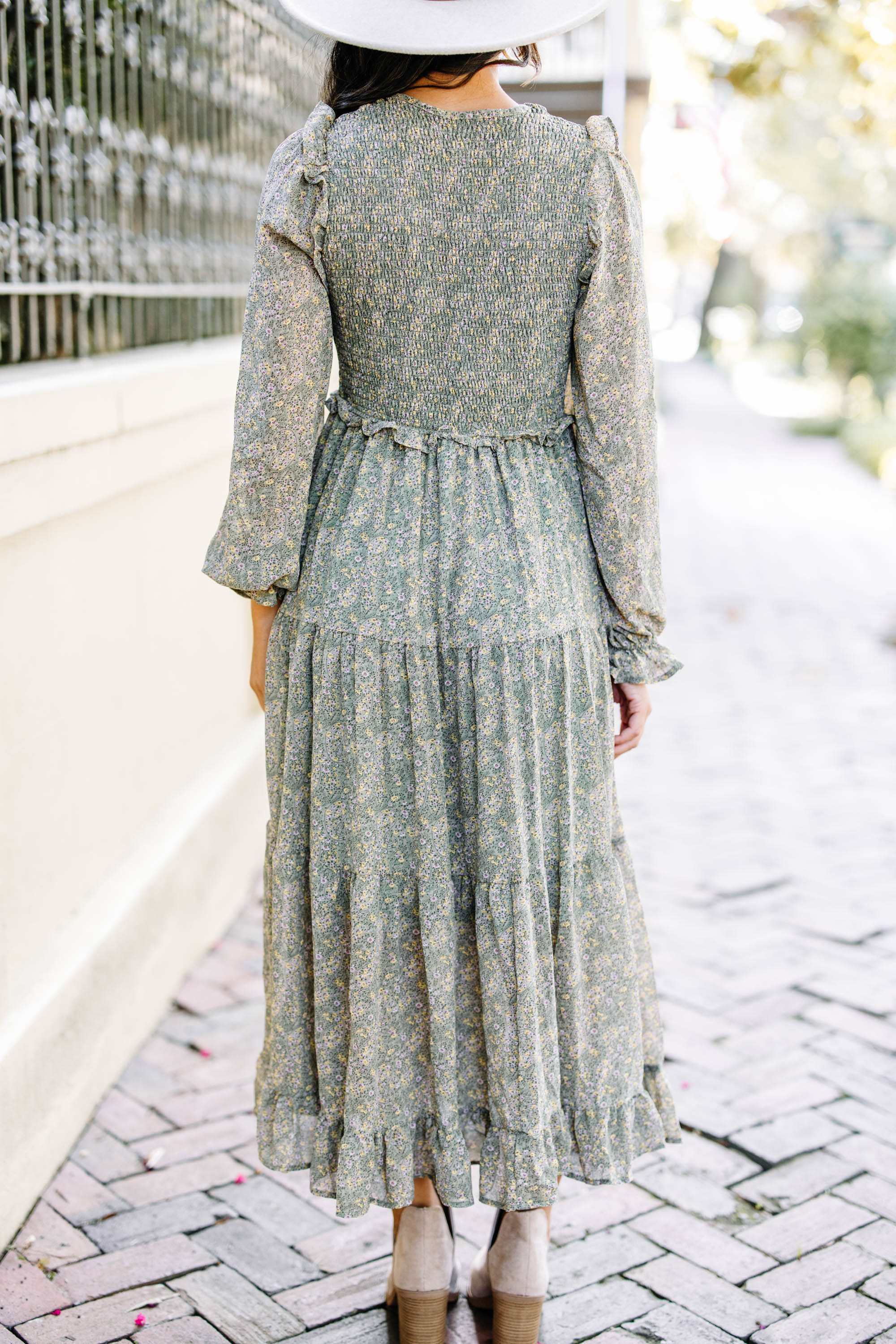 CHIRNAISHOP - Out In The World Dark Sage Green Ditsy Floral Midi Dress